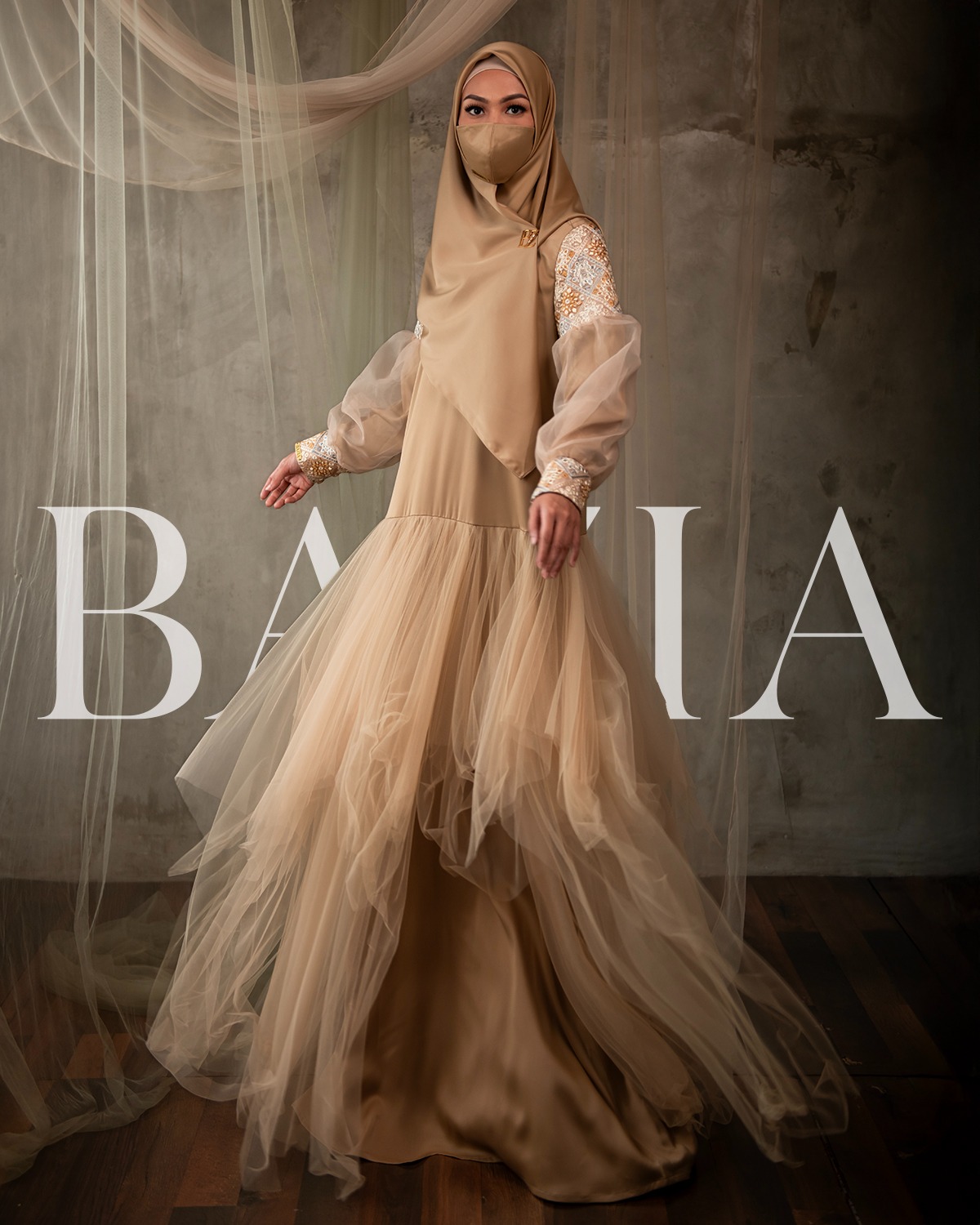 AORA DRESS
