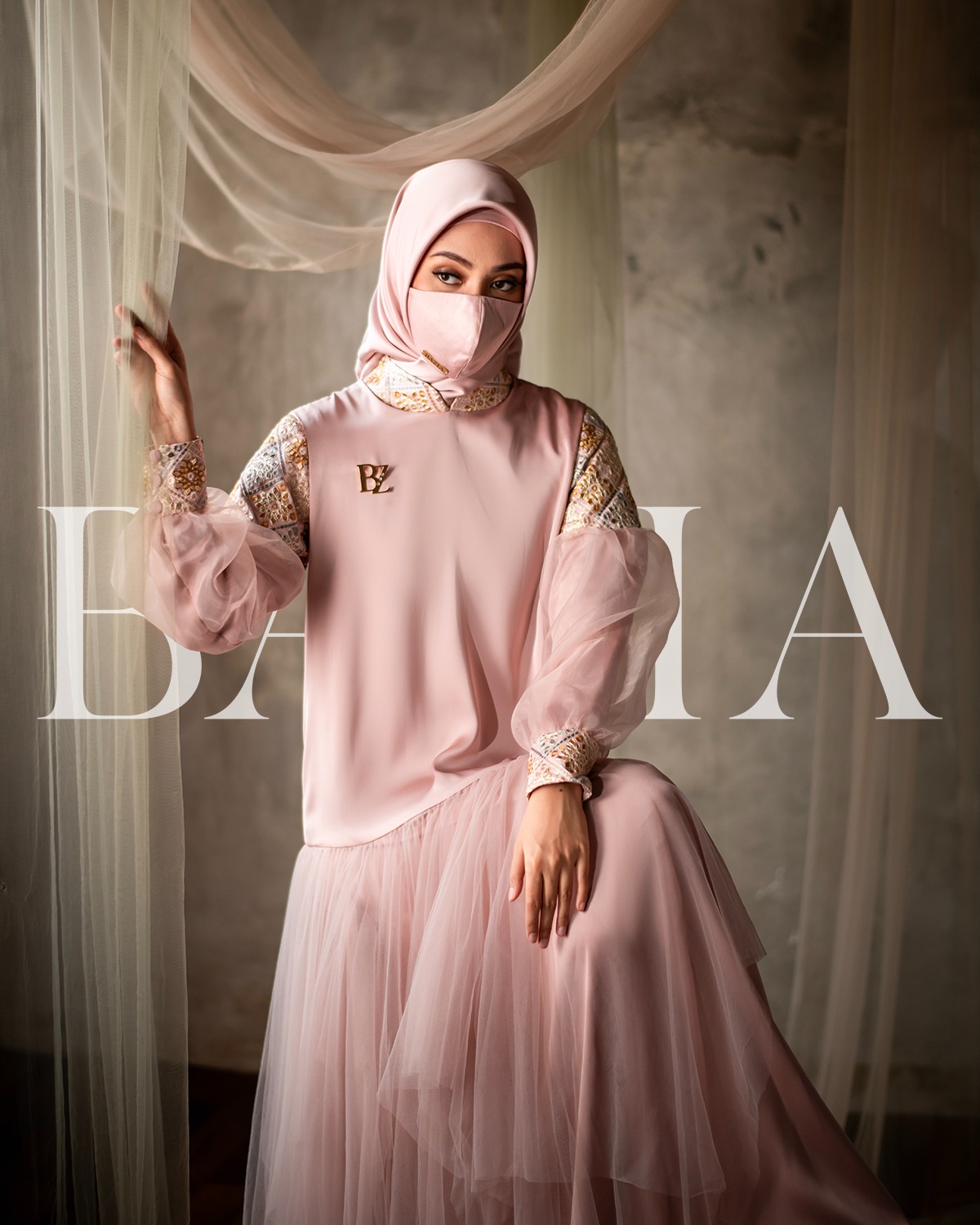 AORA DRESS