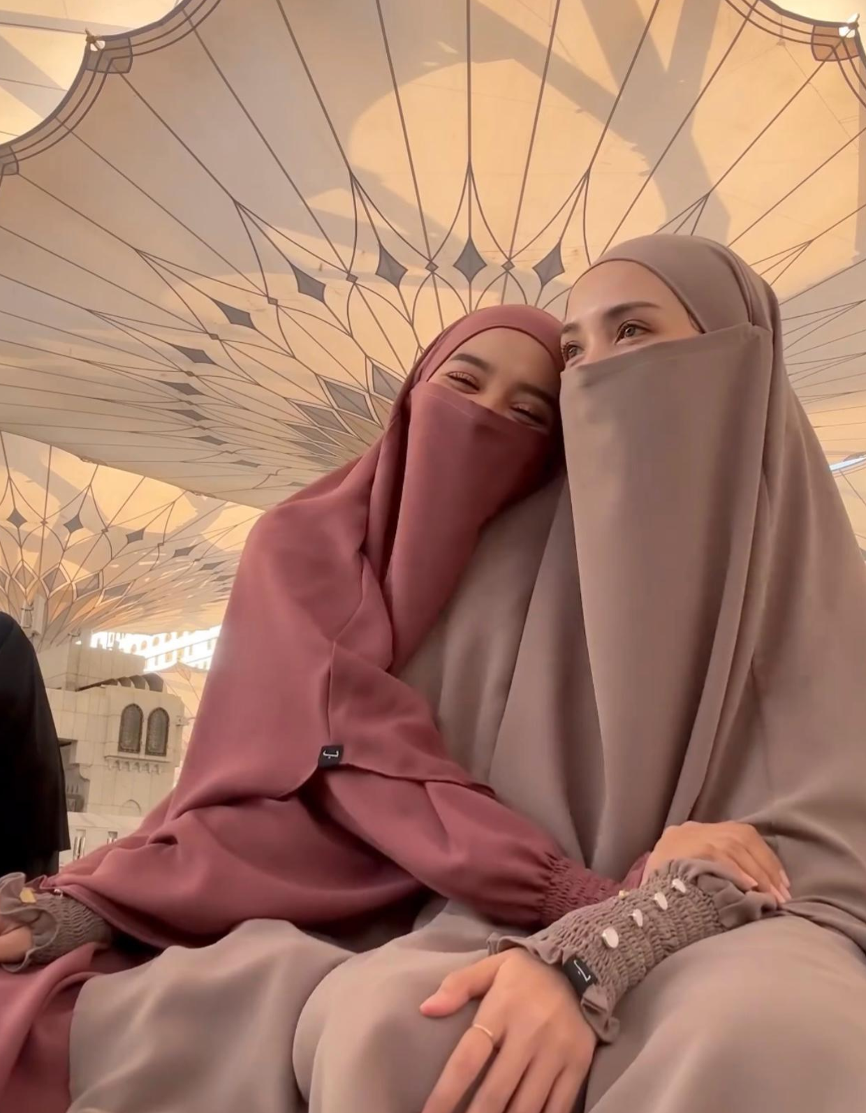 FATIMAH ABAYA