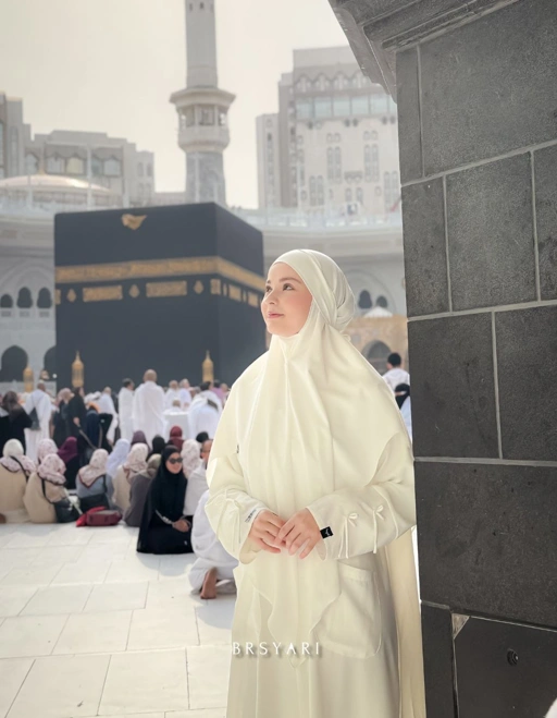 Image of SHAFIYYAH ABAYA ONE SET