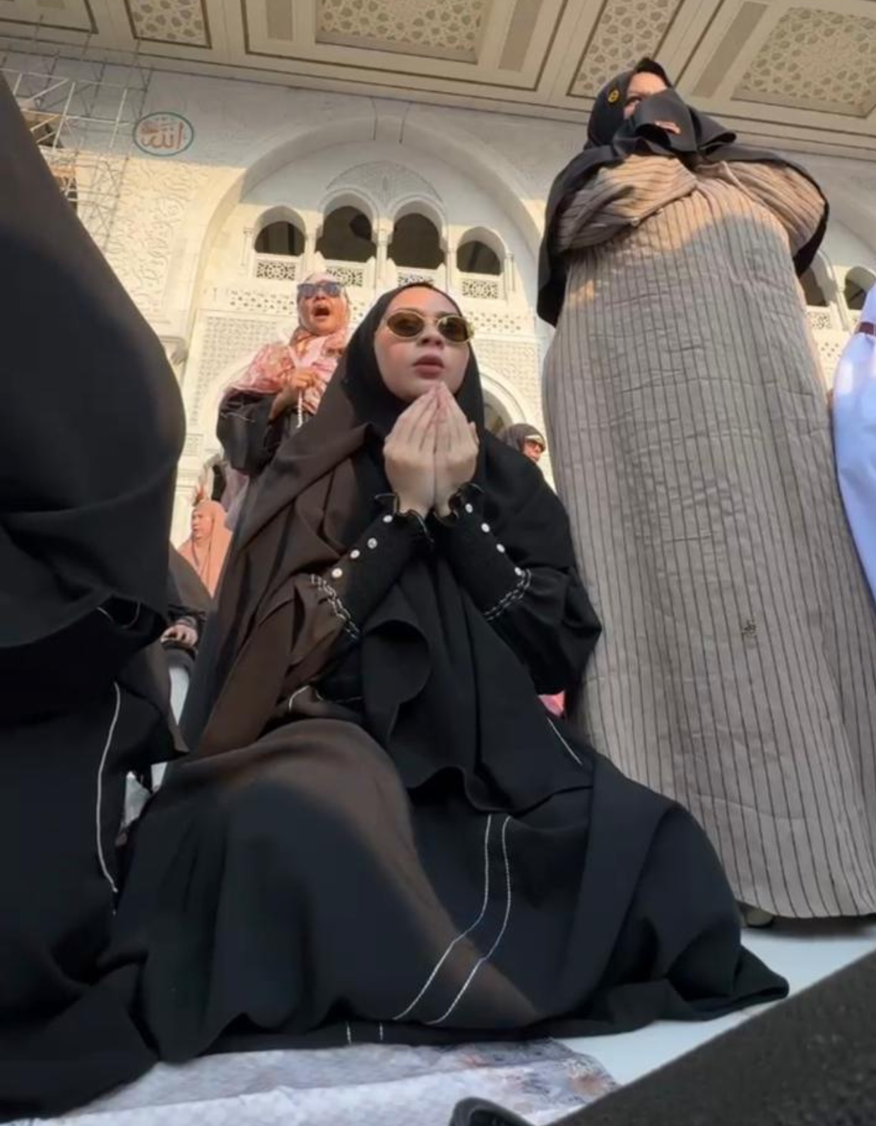 SYAFIRA ABAYA