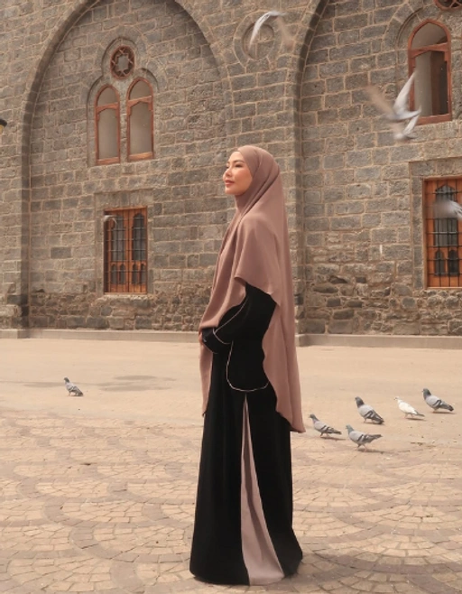 Image of SARQIYA ABAYA
