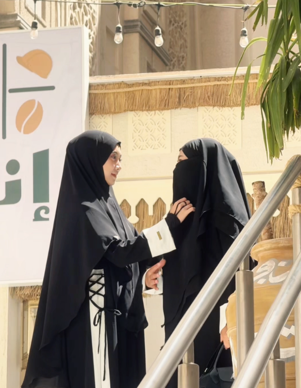 SAQIFAH ABAYA