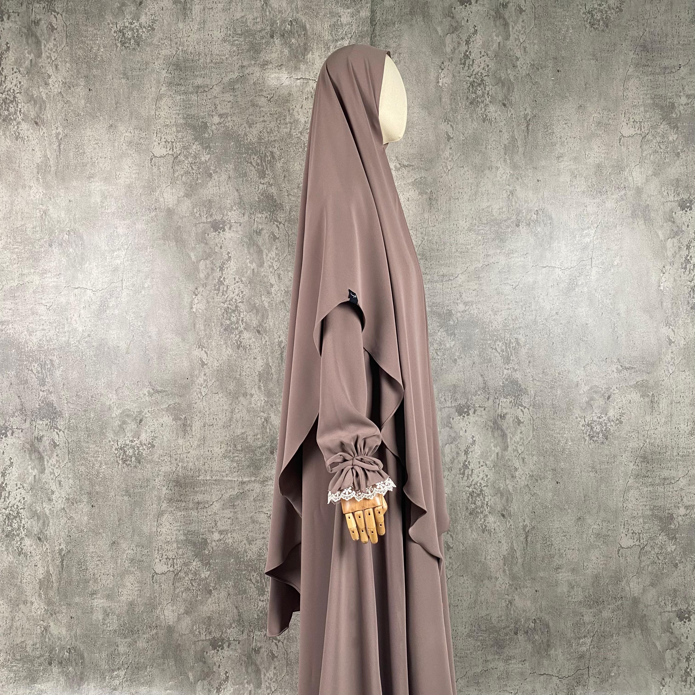 DAANIA KHIMAR