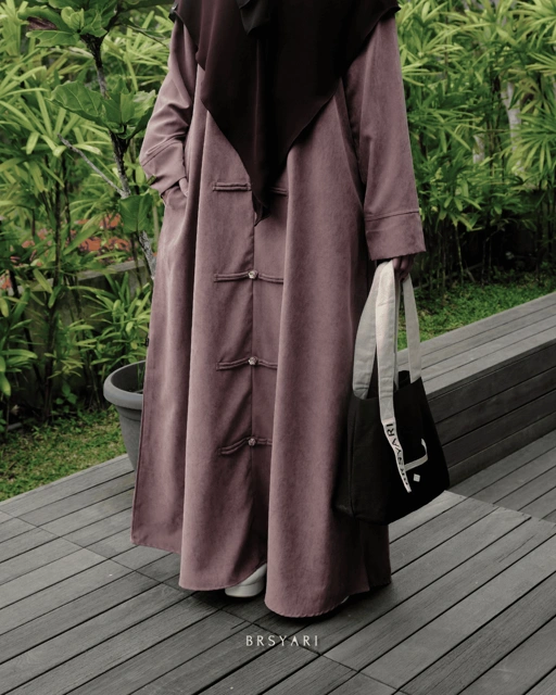 ALEENA ABAYA CHEONGSAM