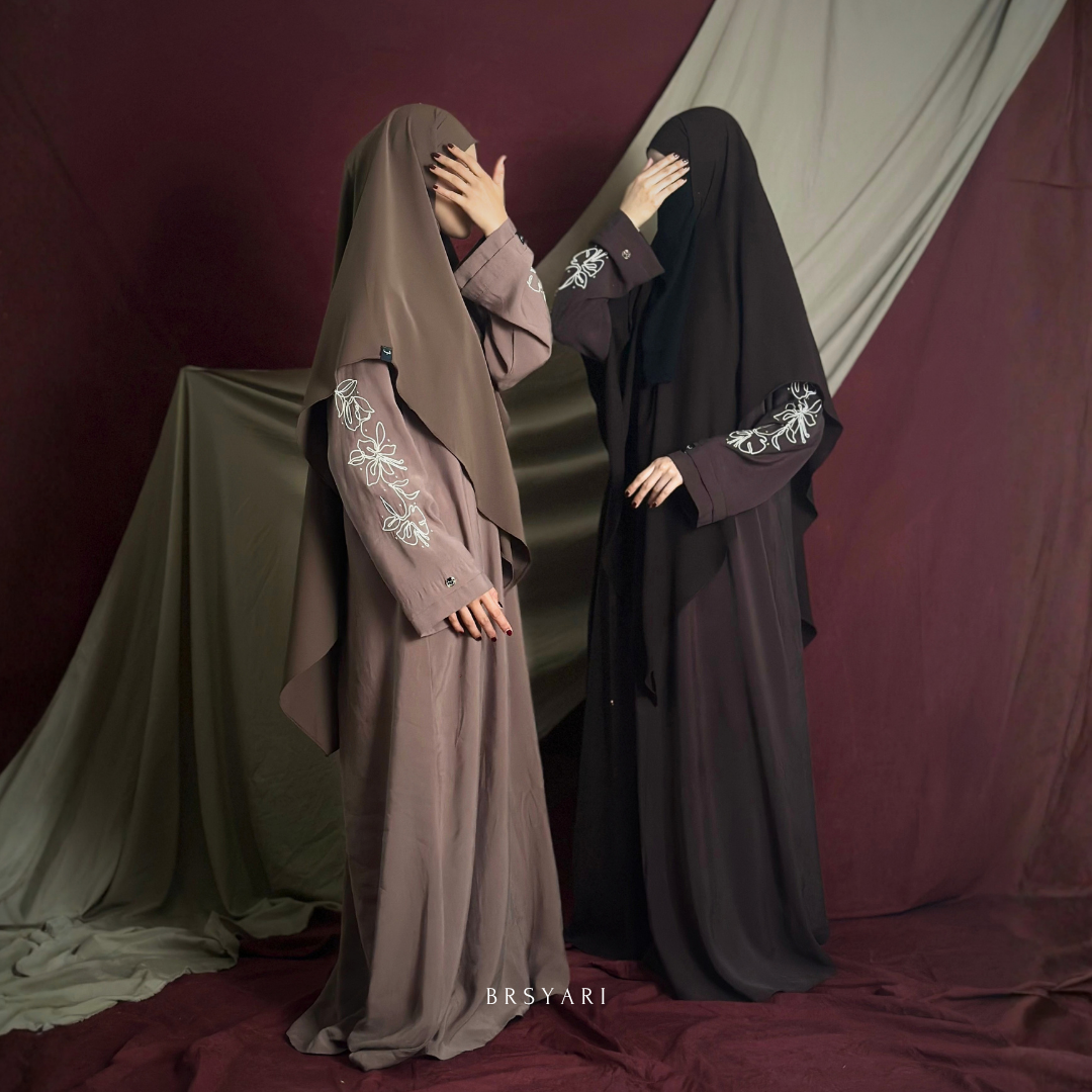 LAIBA ABAYA