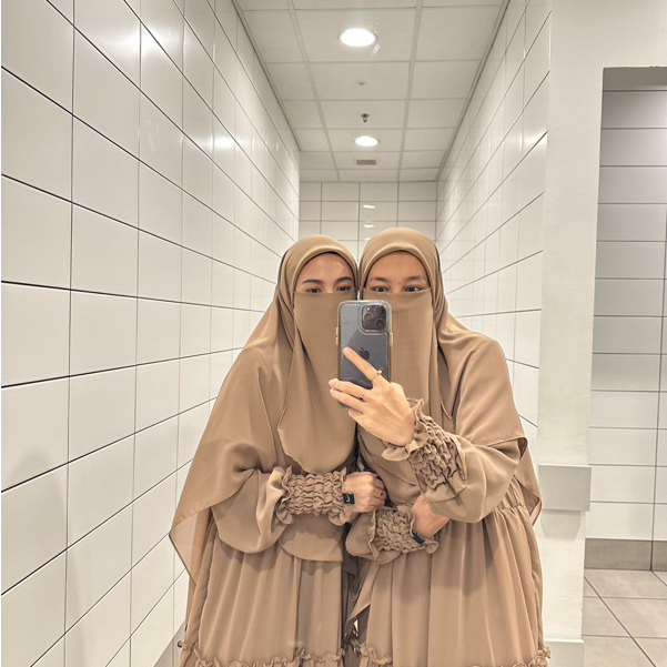 NAURA HIJAB QUARE