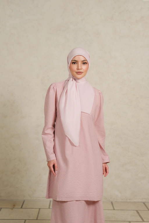 Image of NAYARA Kurung Set