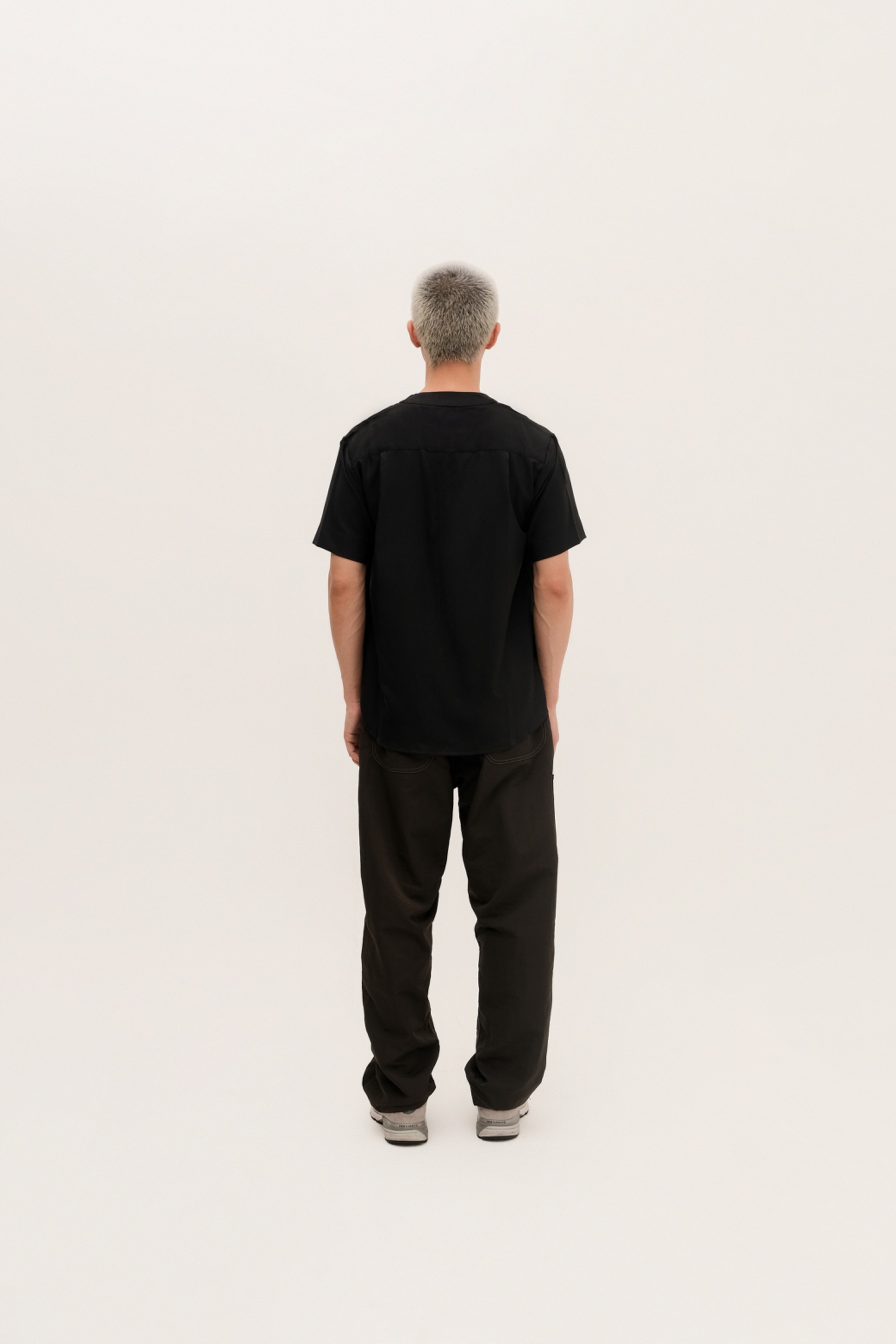 SANGKALA - v neck short sleeve shirt