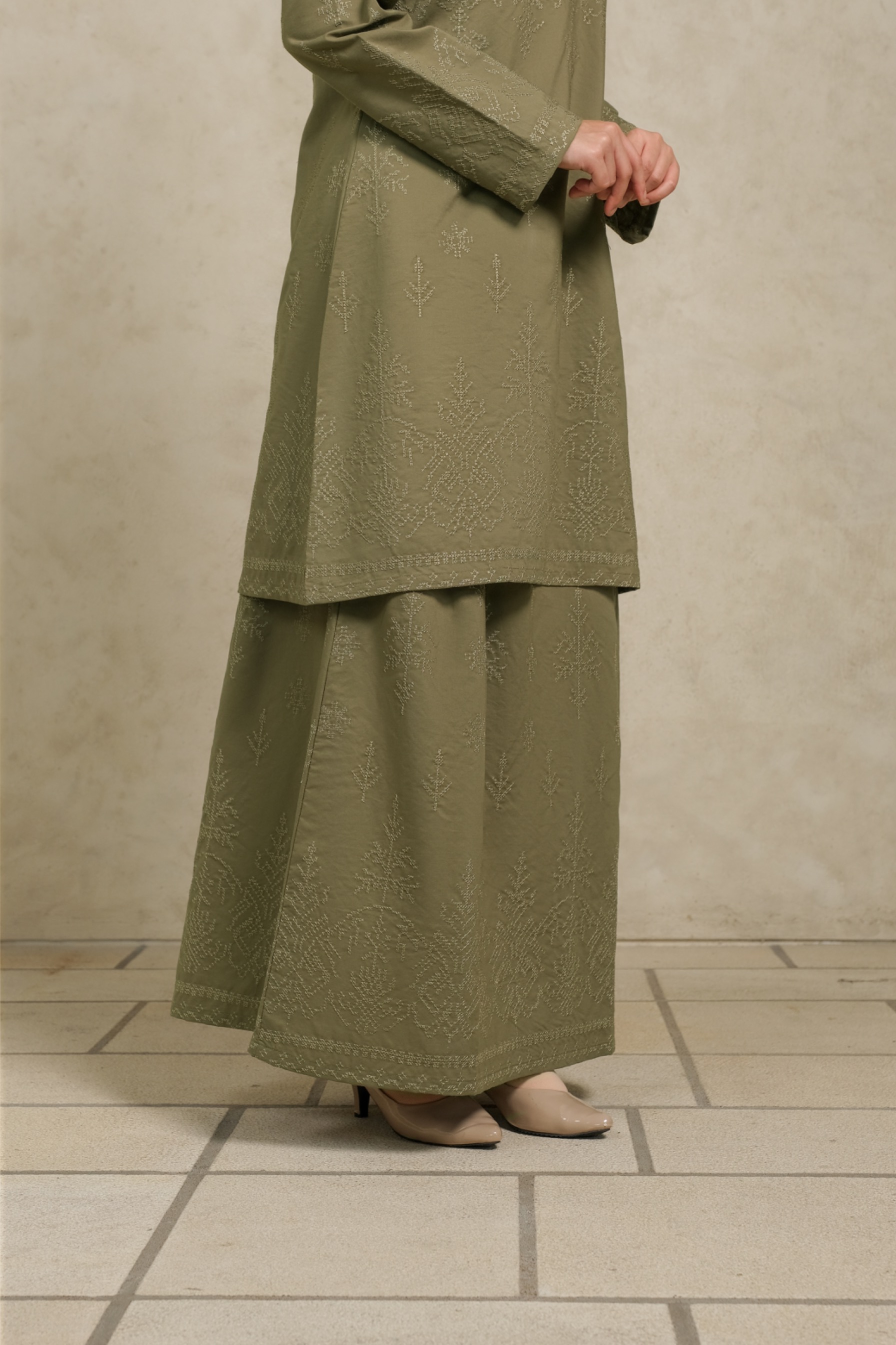 NAYARA Kurung Set