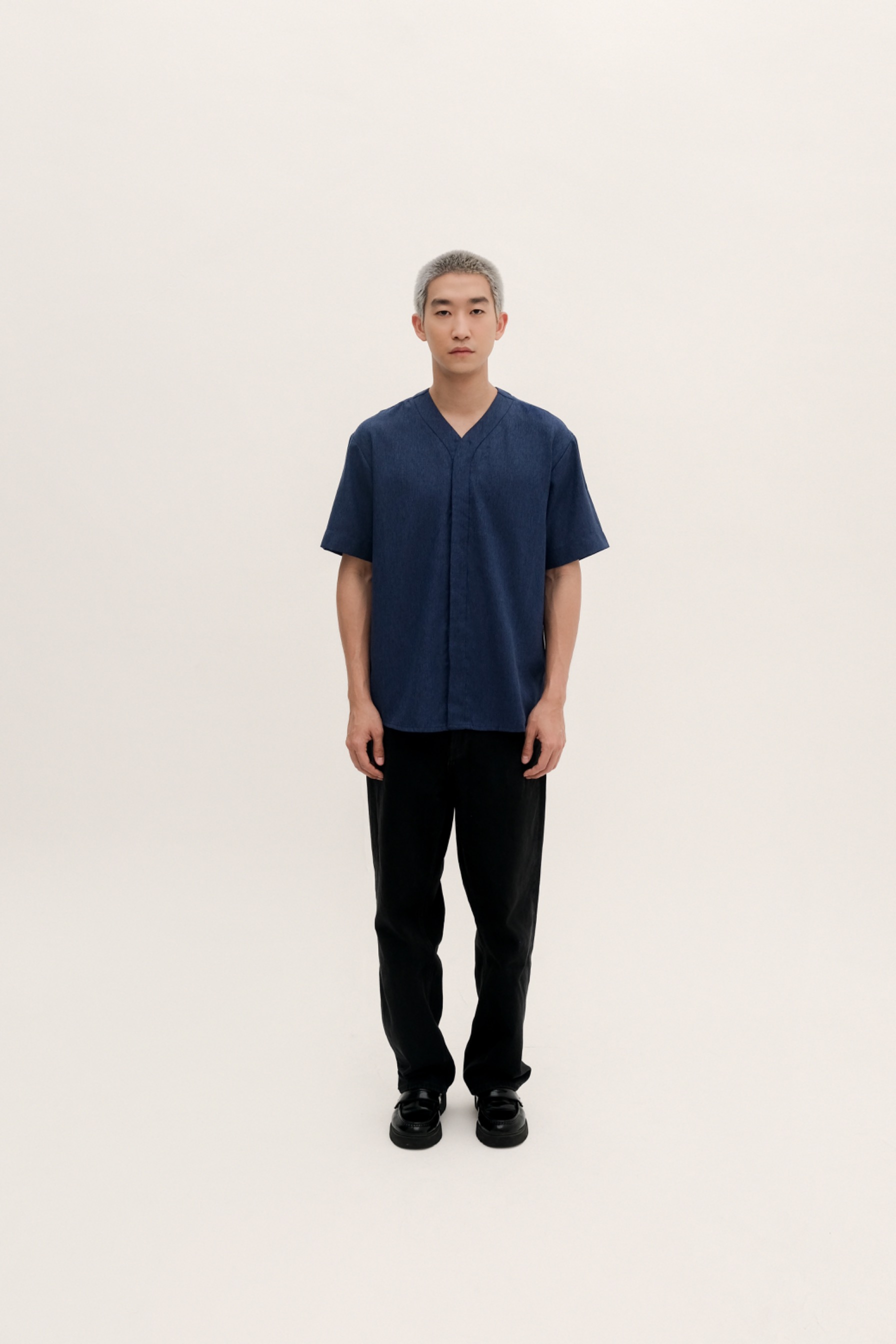 SANGKALA - v neck short sleeve shirt