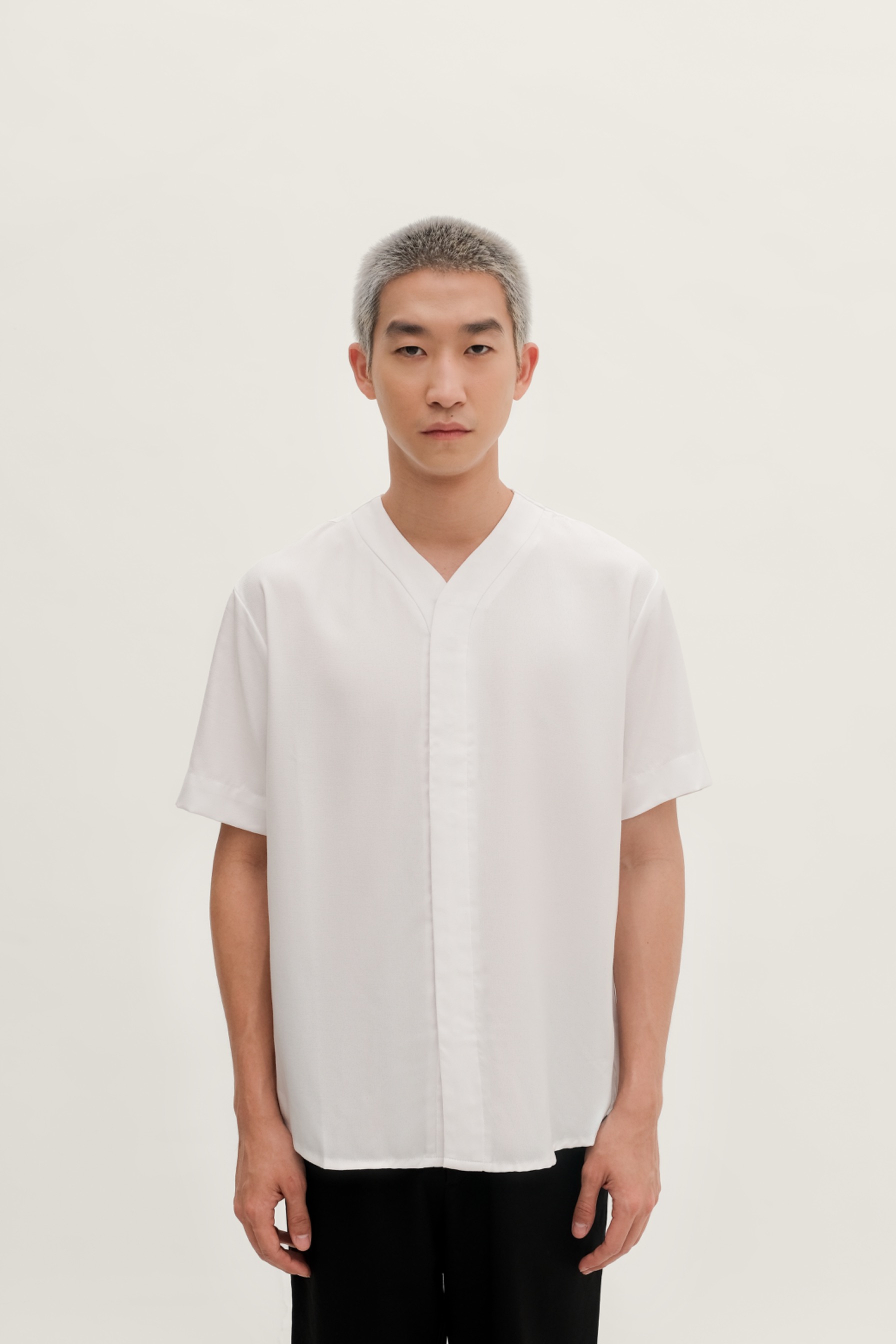 SANGKALA - v neck short sleeve shirt