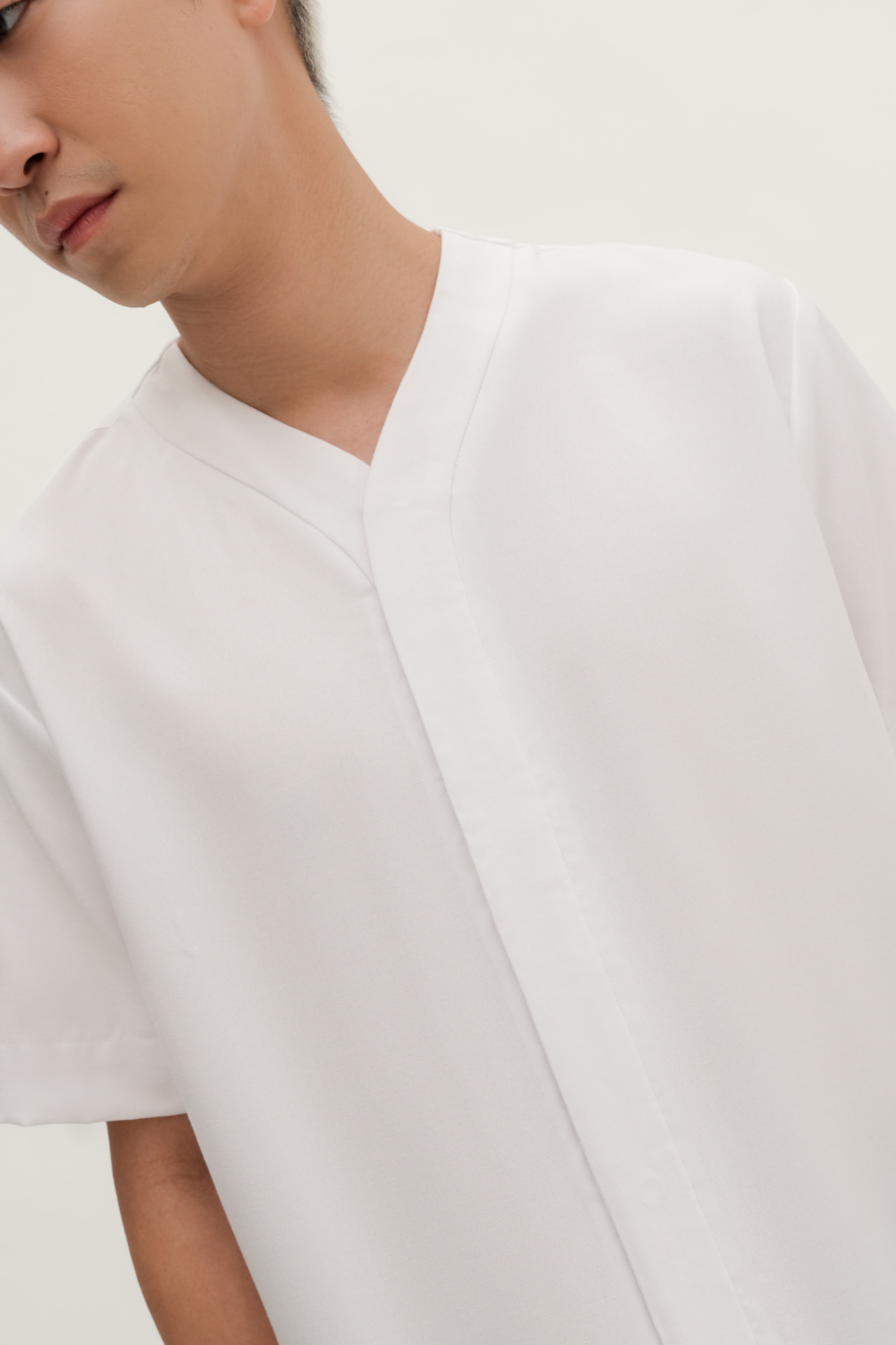 SANGKALA - v neck short sleeve shirt