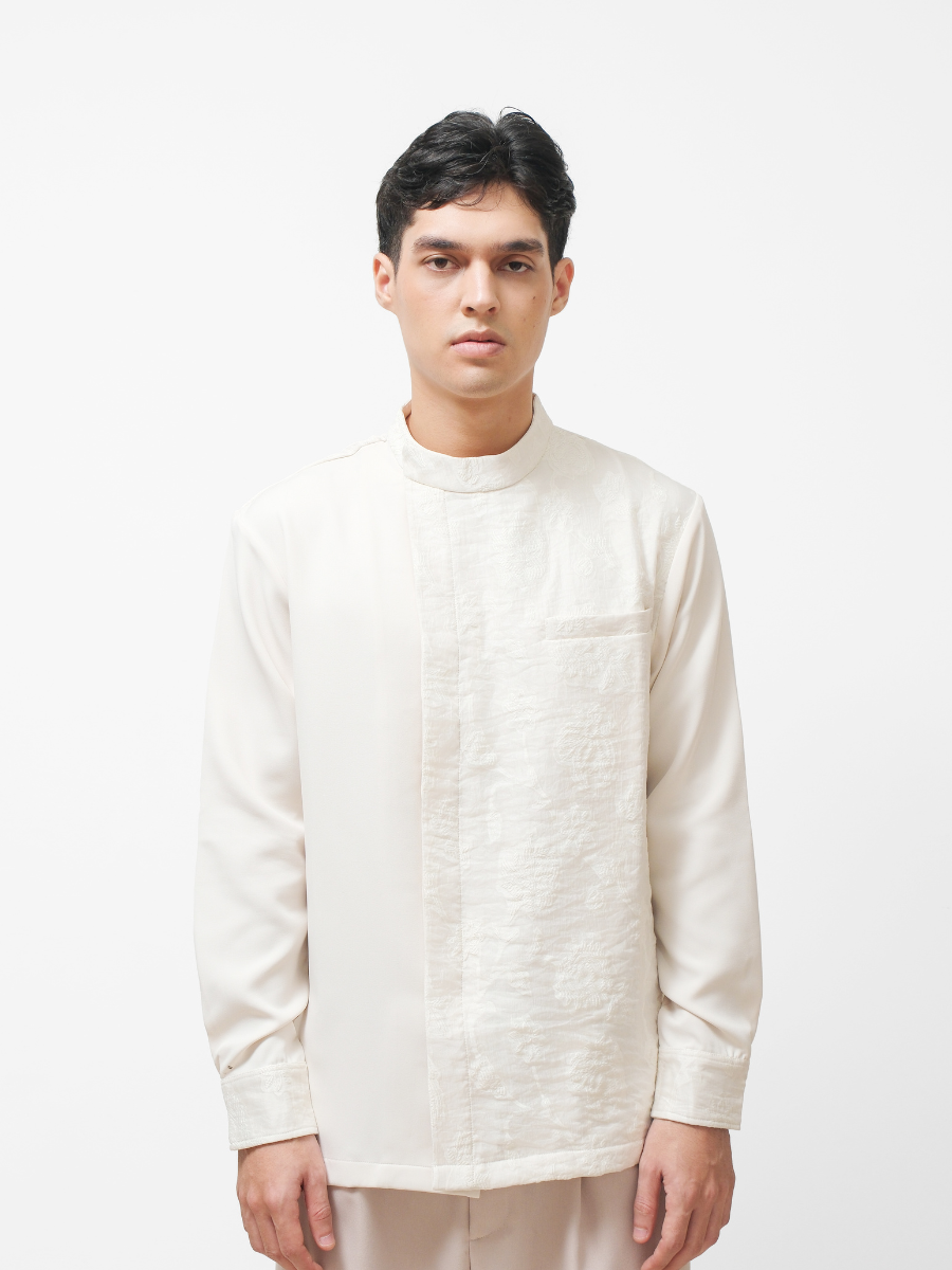 OSMÁ signature shirt