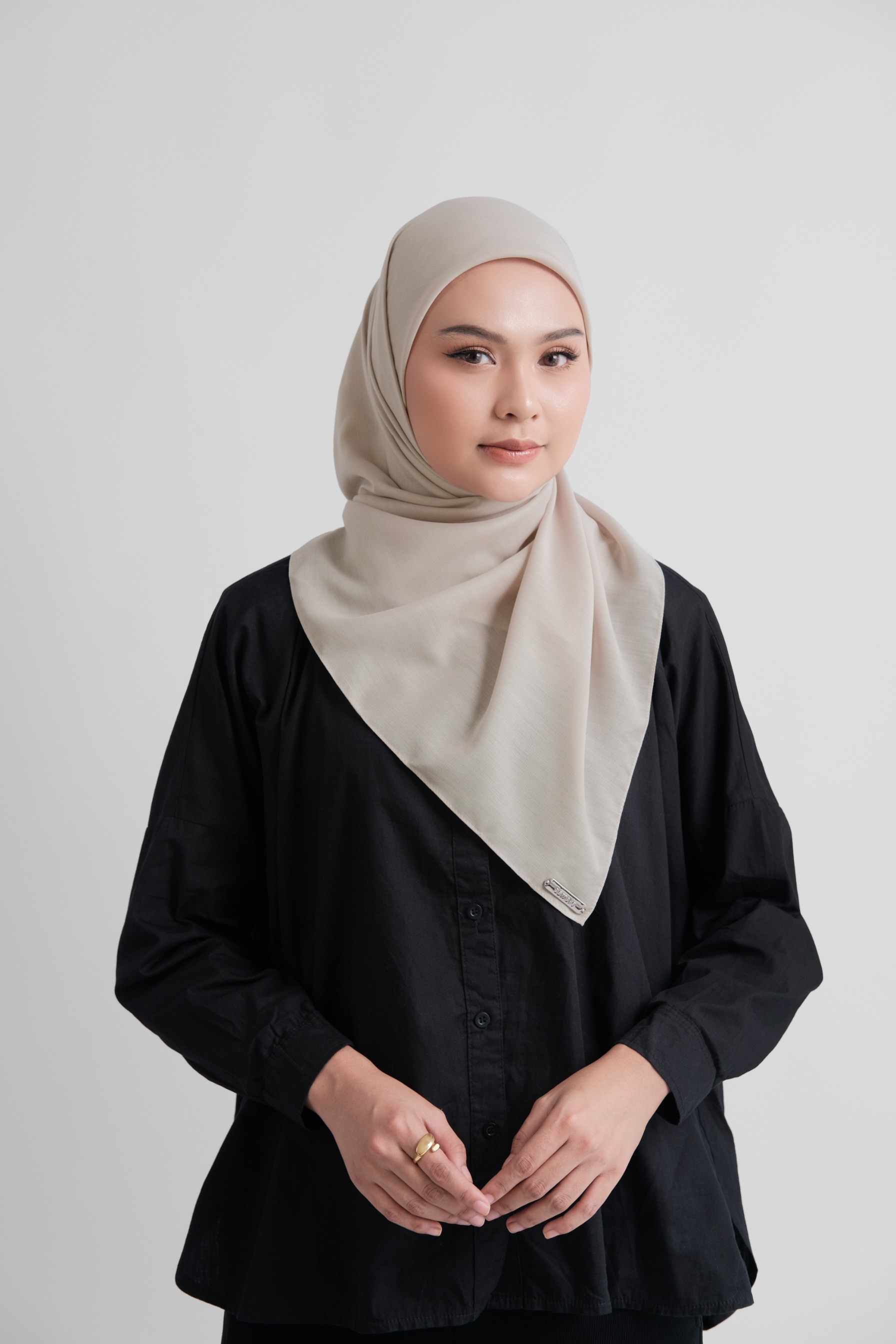 YARA voal square hijab