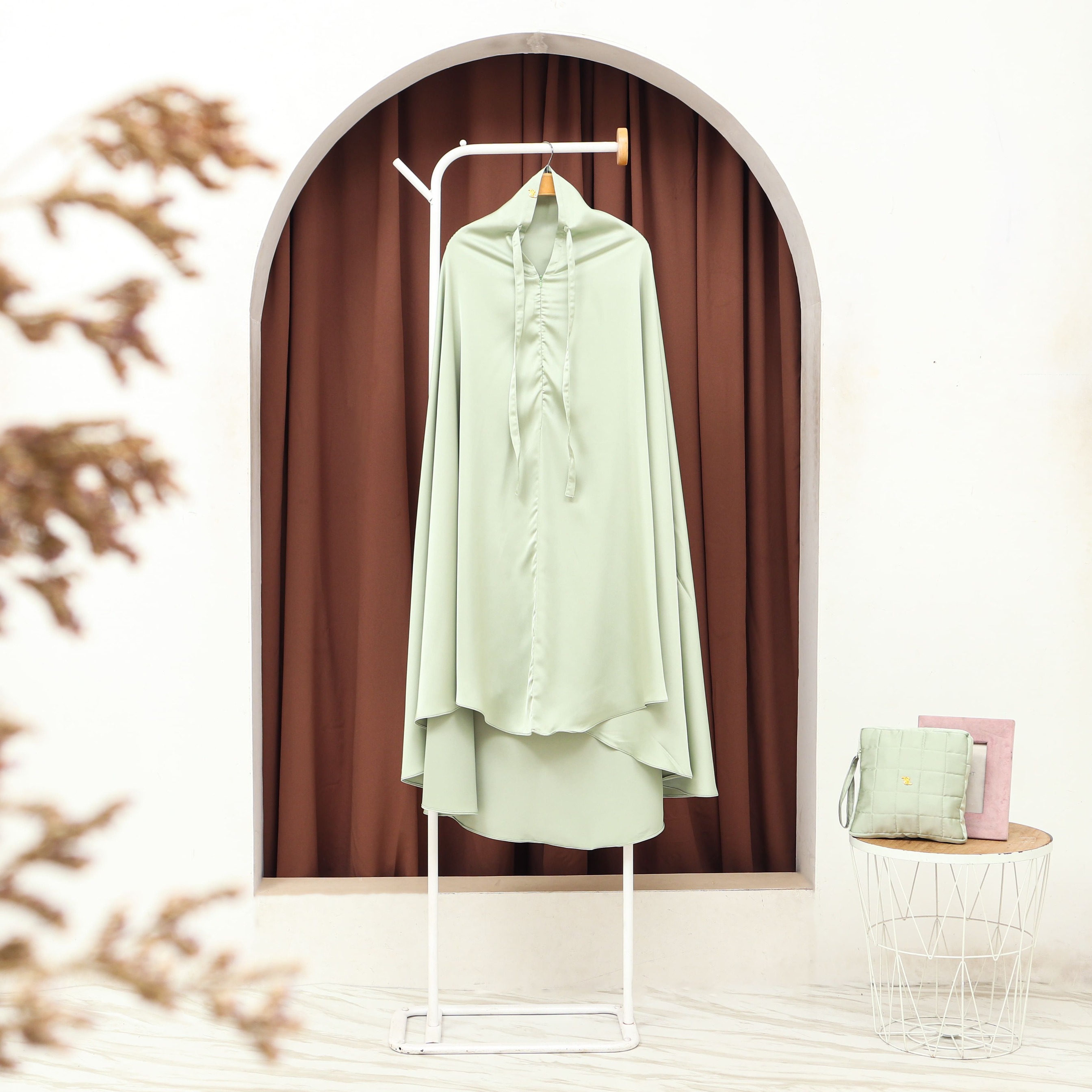 Lamia - Prayer Robe