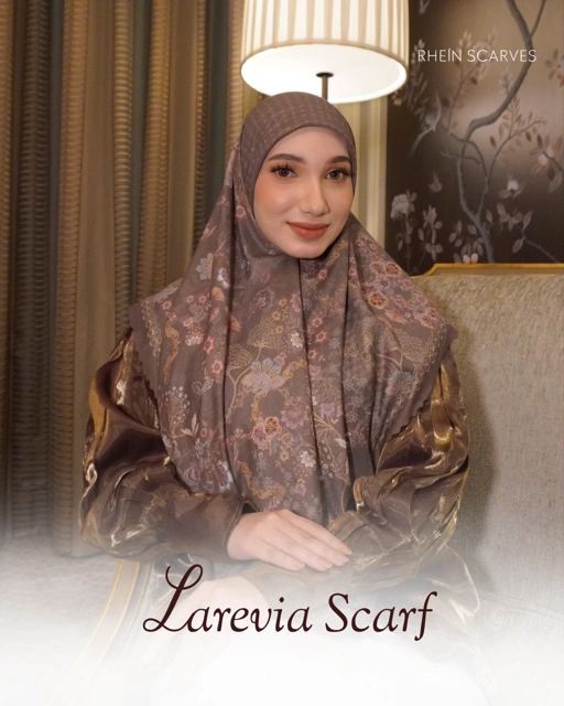 Image of Larevia Scarf