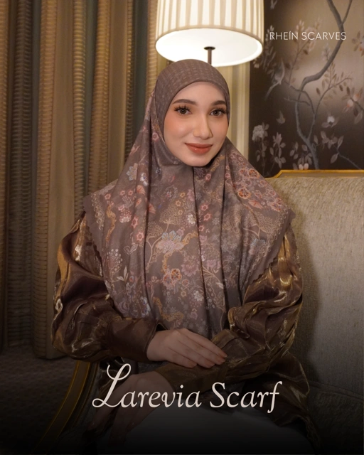 Image of Larevia Scarf