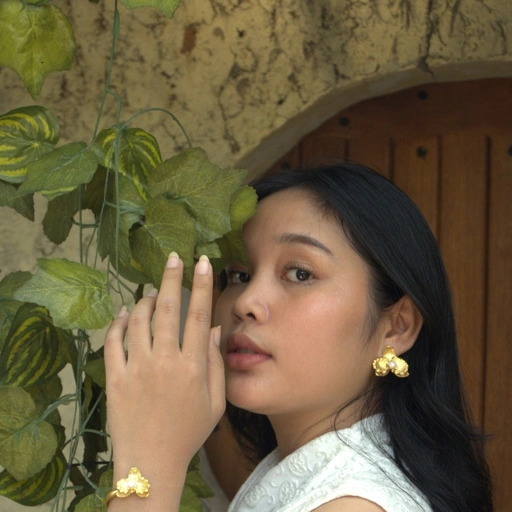 Image of [SERIES] ANTING FLORAL KECIL