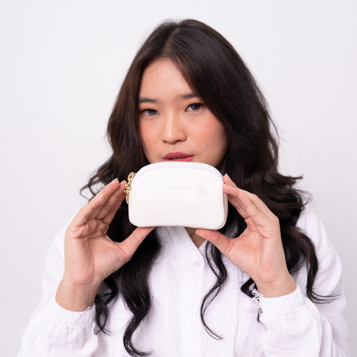 FEMMEBRAVILE Dompet Mini Wanita KEIRA | Card Holder Kulit Sintetis dengan Gantungan Hook Chain