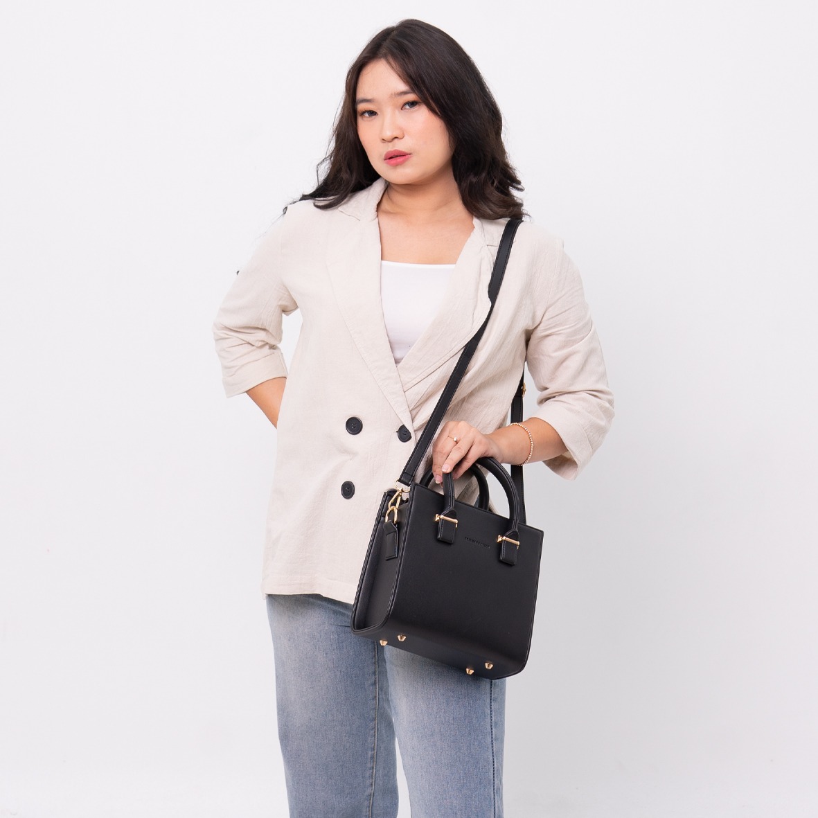 FEMMEBRAVILE Sandara Small Leather Fashion Women Slingbag Shoulderbag Tas Selempang Wanita