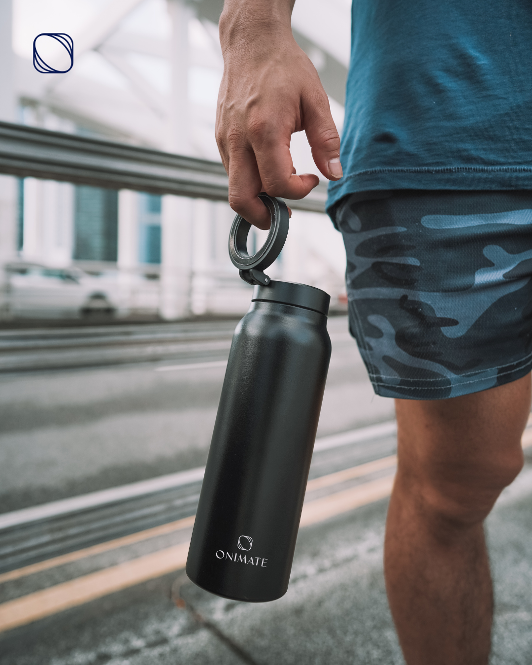 ONIMATE TUMBLER – 800ml Stainless Steel Vacuum Bottle with MagSafe Magnetic Phone Mount