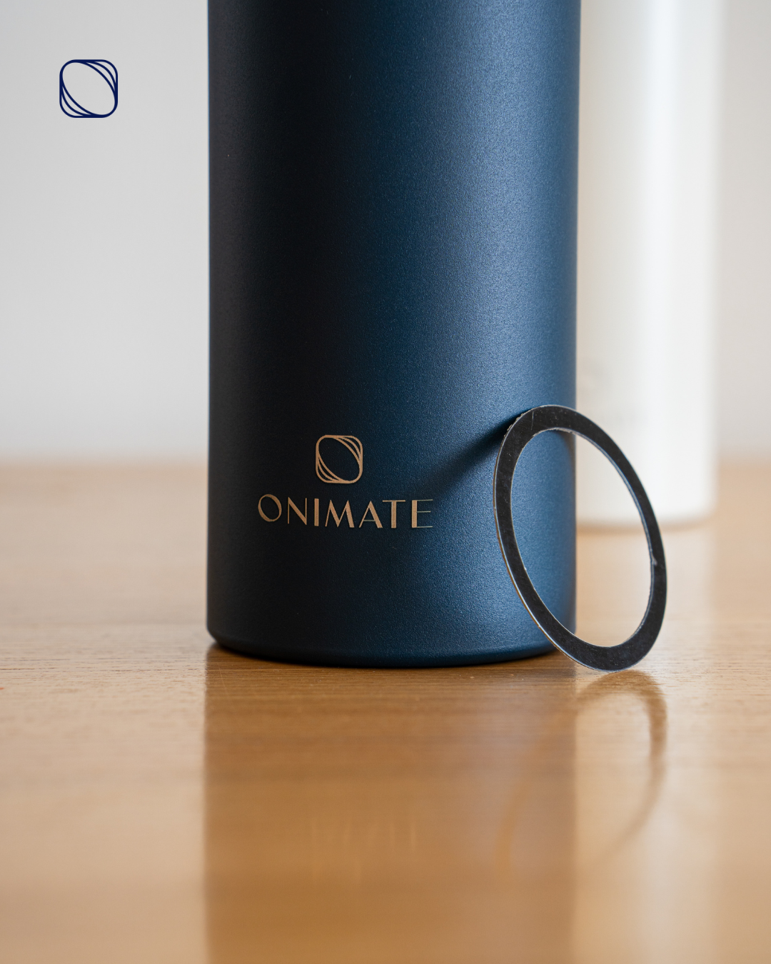 ONIMATE TUMBLER – 800ml Stainless Steel Vacuum Bottle with MagSafe Magnetic Phone Mount