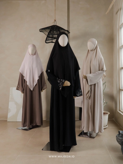 Dress Only | Langkah