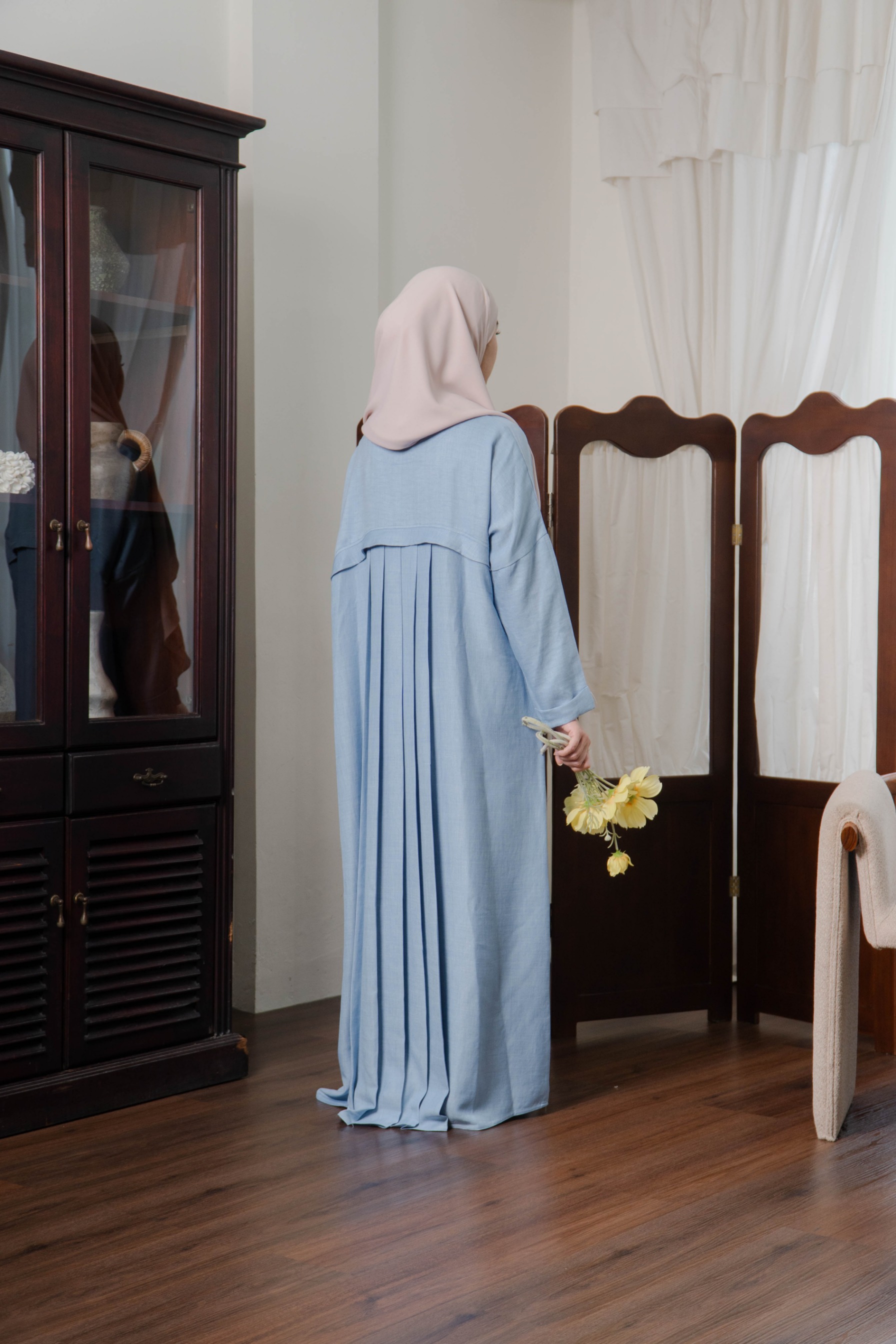 Dress Only | LILI