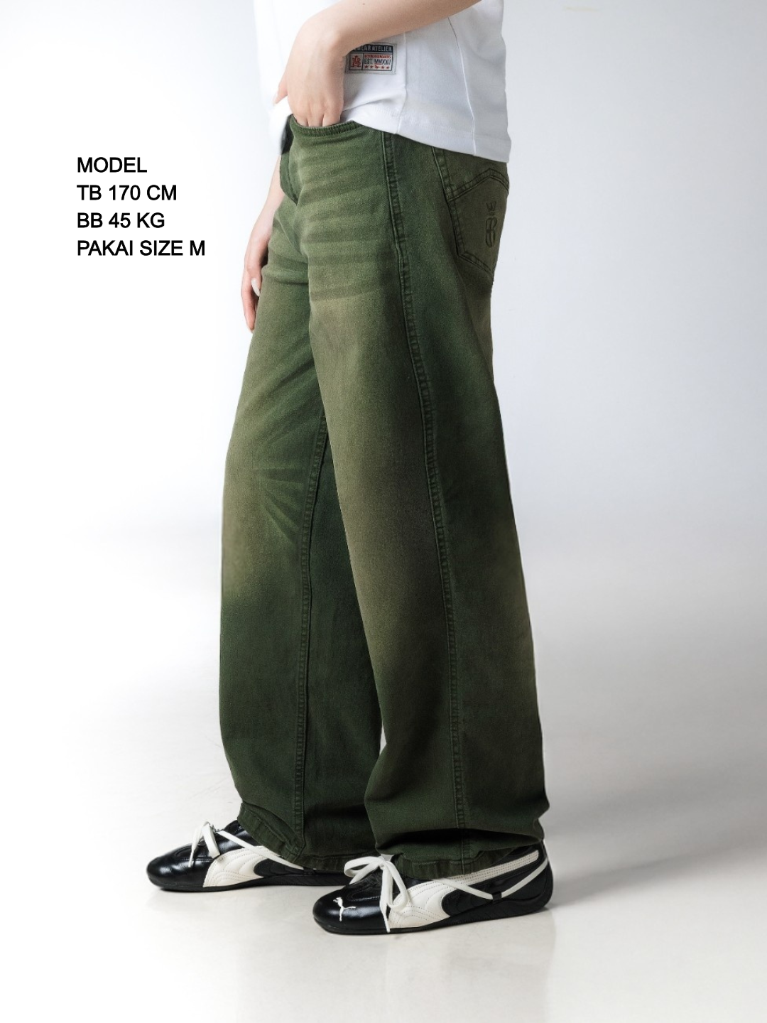 Bewear - Stretchy Loose Jeans Green Matcha