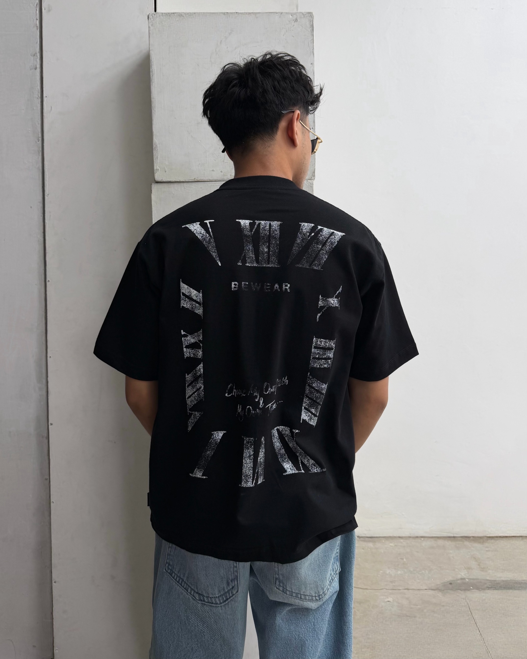 Bewear - Oversize T-shirt Watch Black