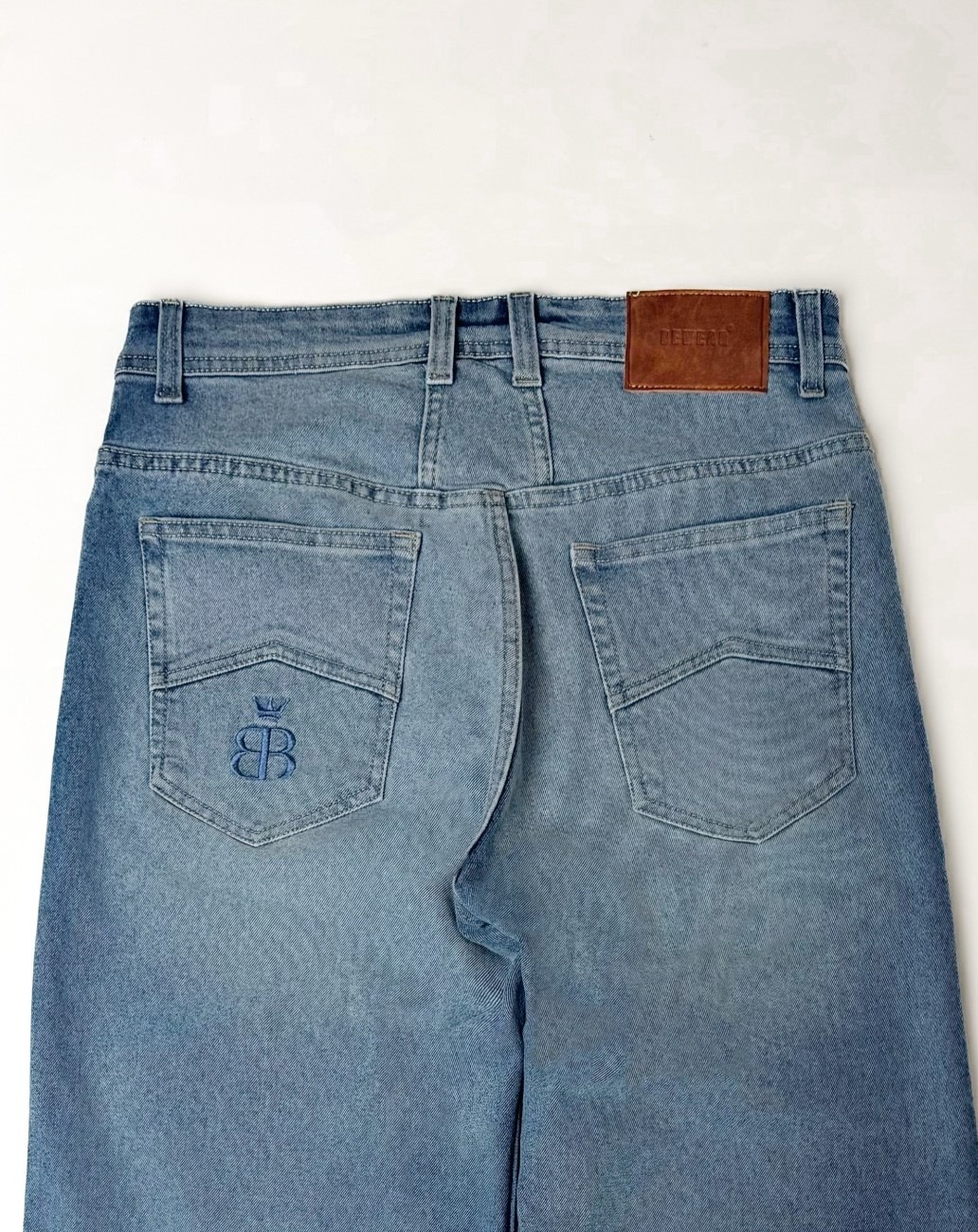 Bewear - Stretchy Loose Jeans Light Blue