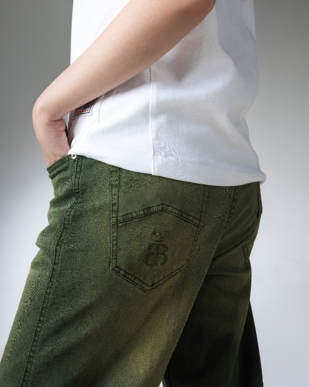 Bewear - Stretchy Loose Jeans Green Matcha