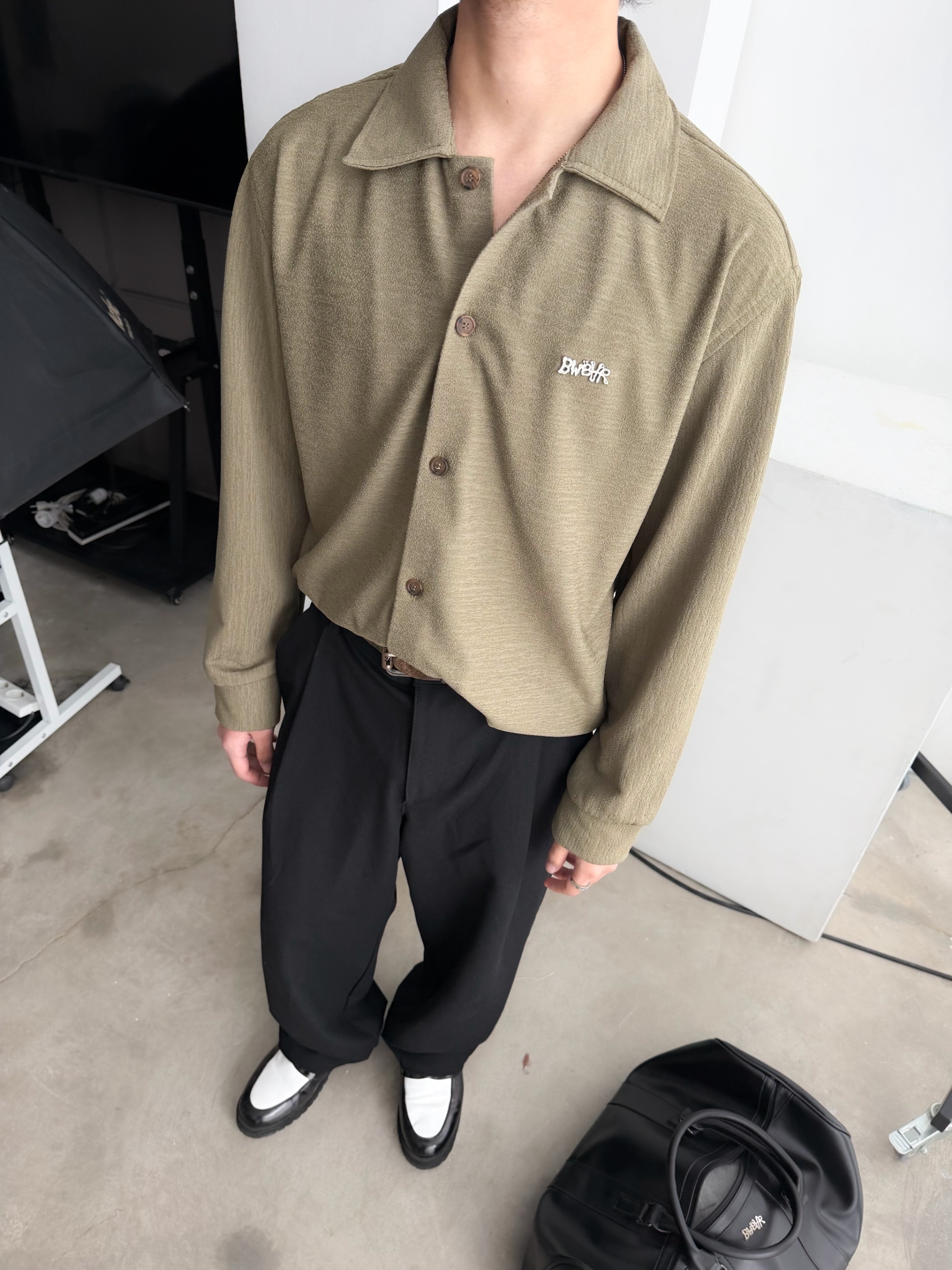 Bewear - Relaxed Fit Stretch Shirt Olive