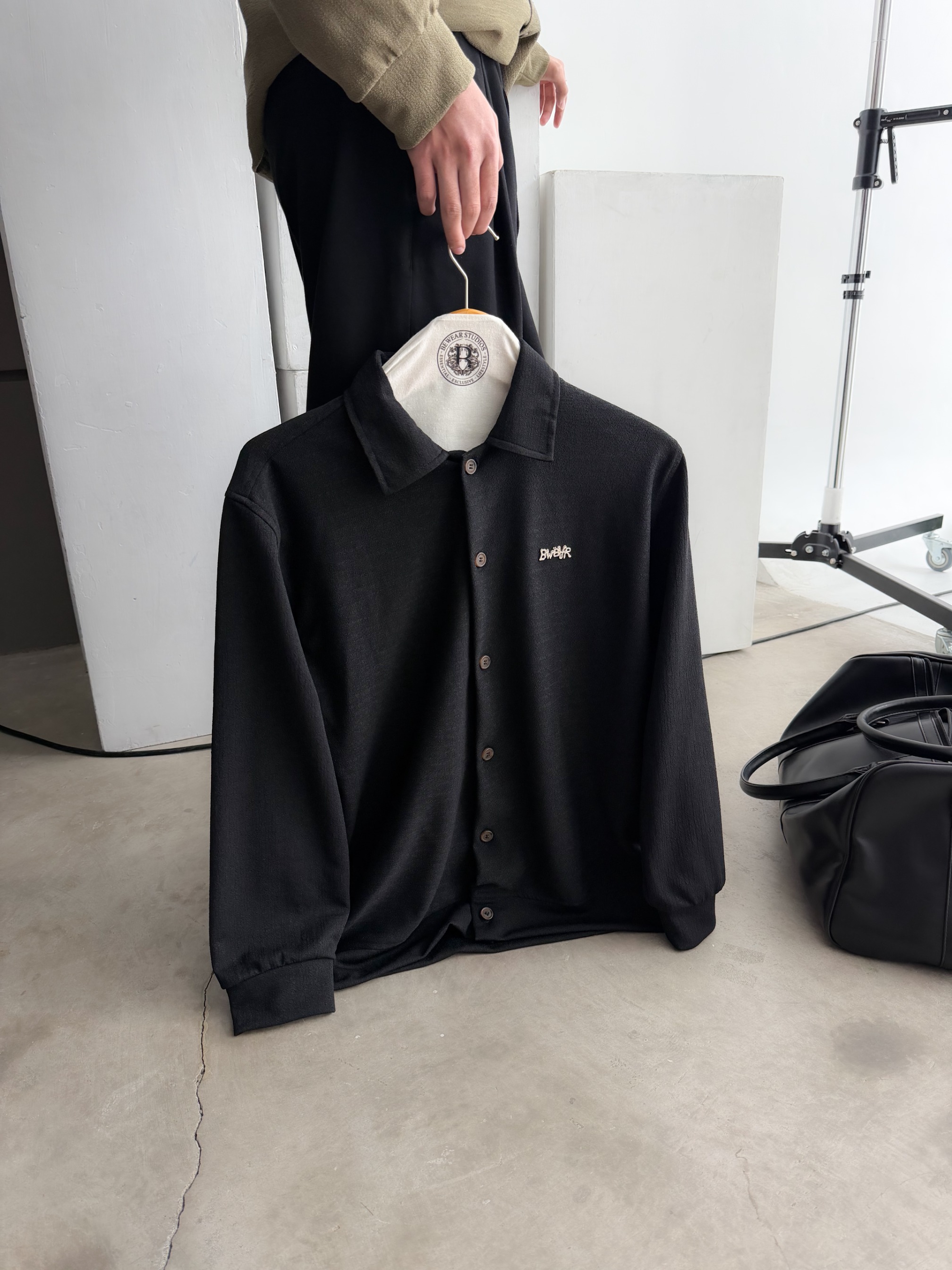 Bewear - Relaxed Fit Stretch Shirt Black