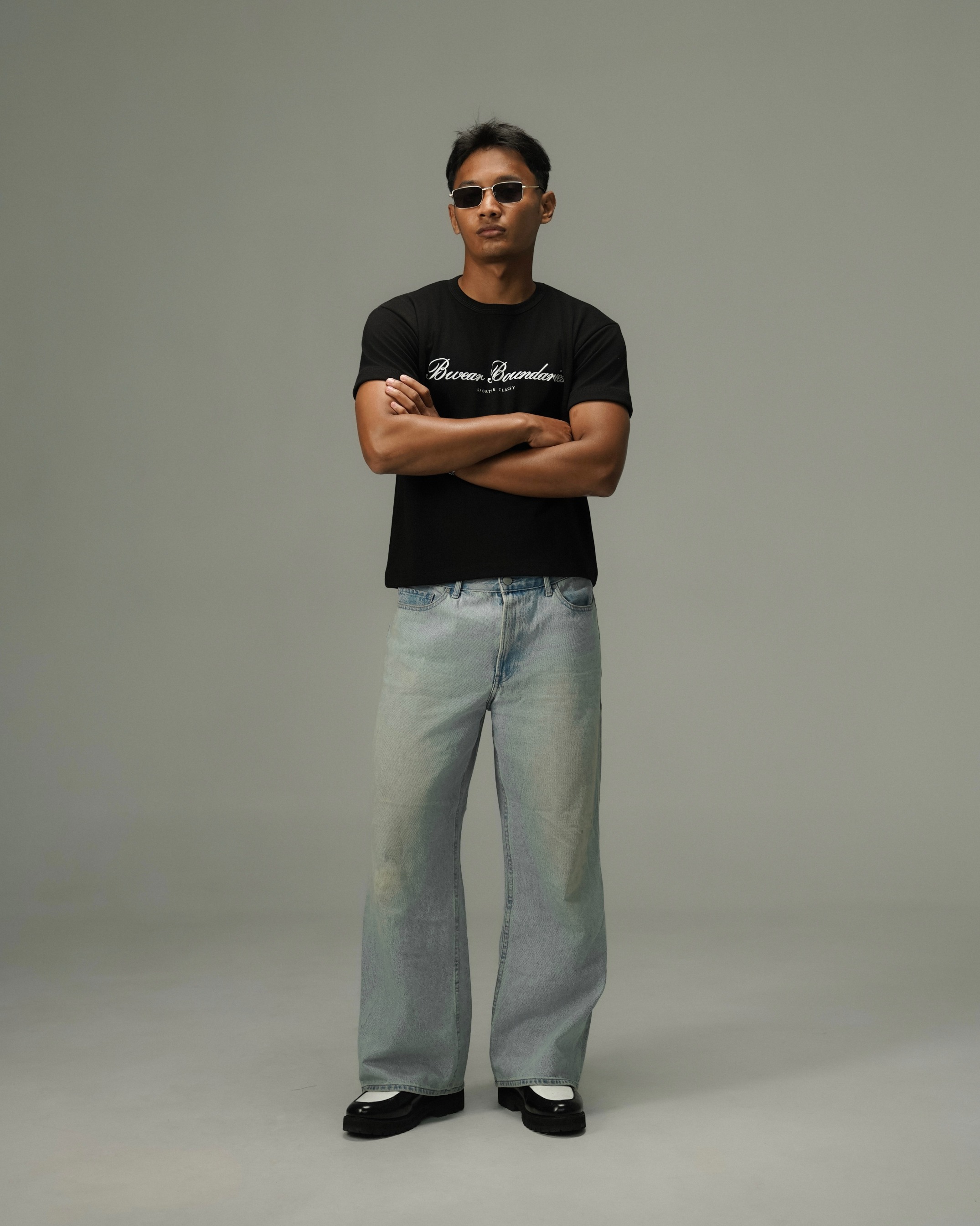 Bewear - Fitted Classy Tee Black