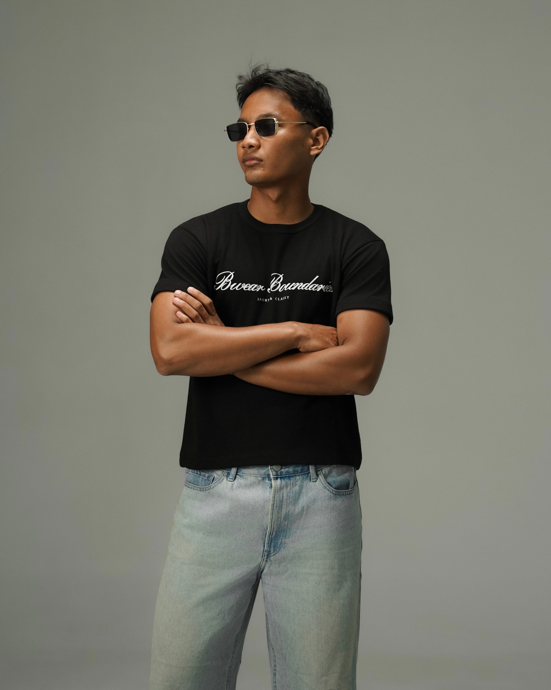 Bewear - Fitted Classy Tee Black