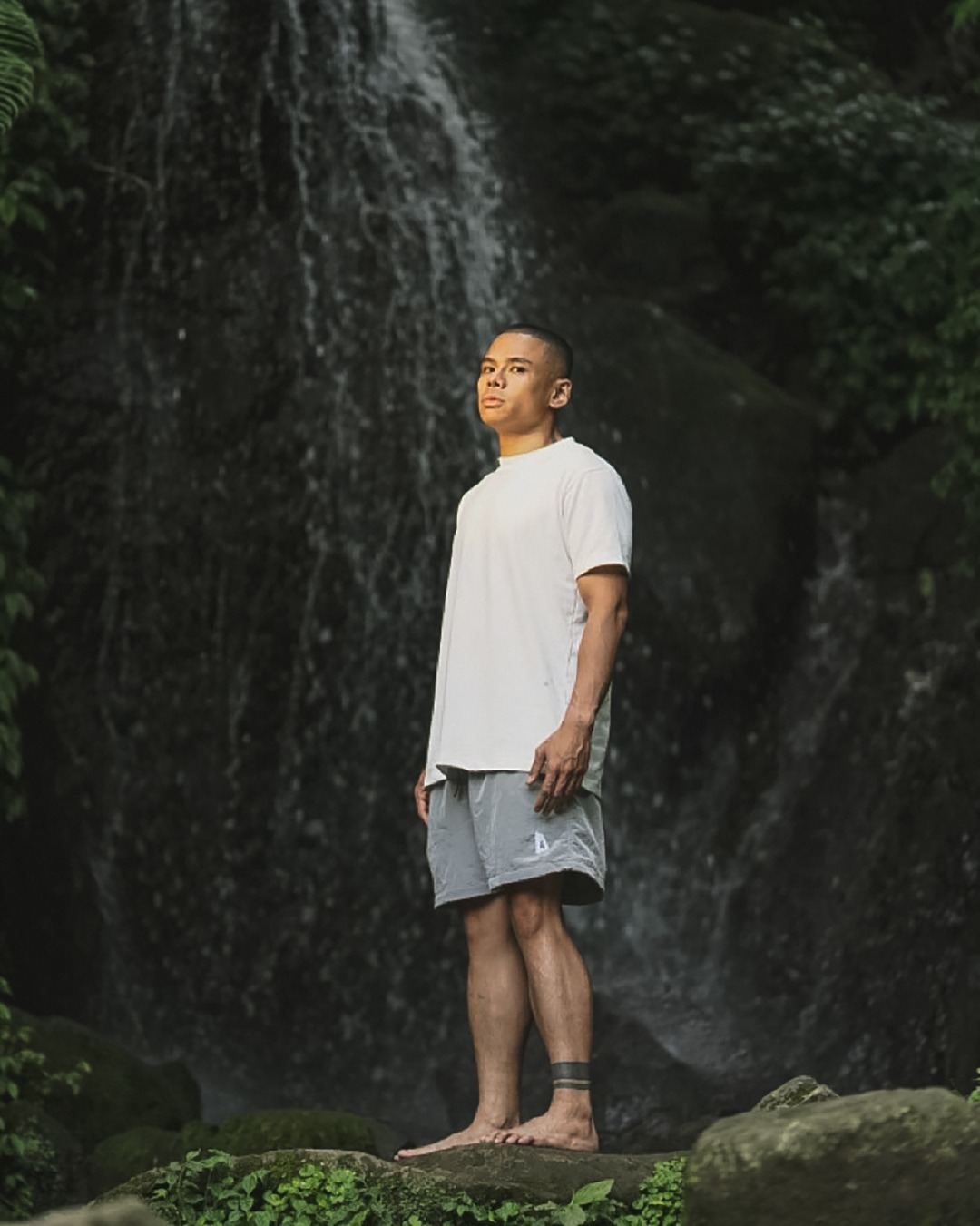 Kin Cotton Fitted Tee