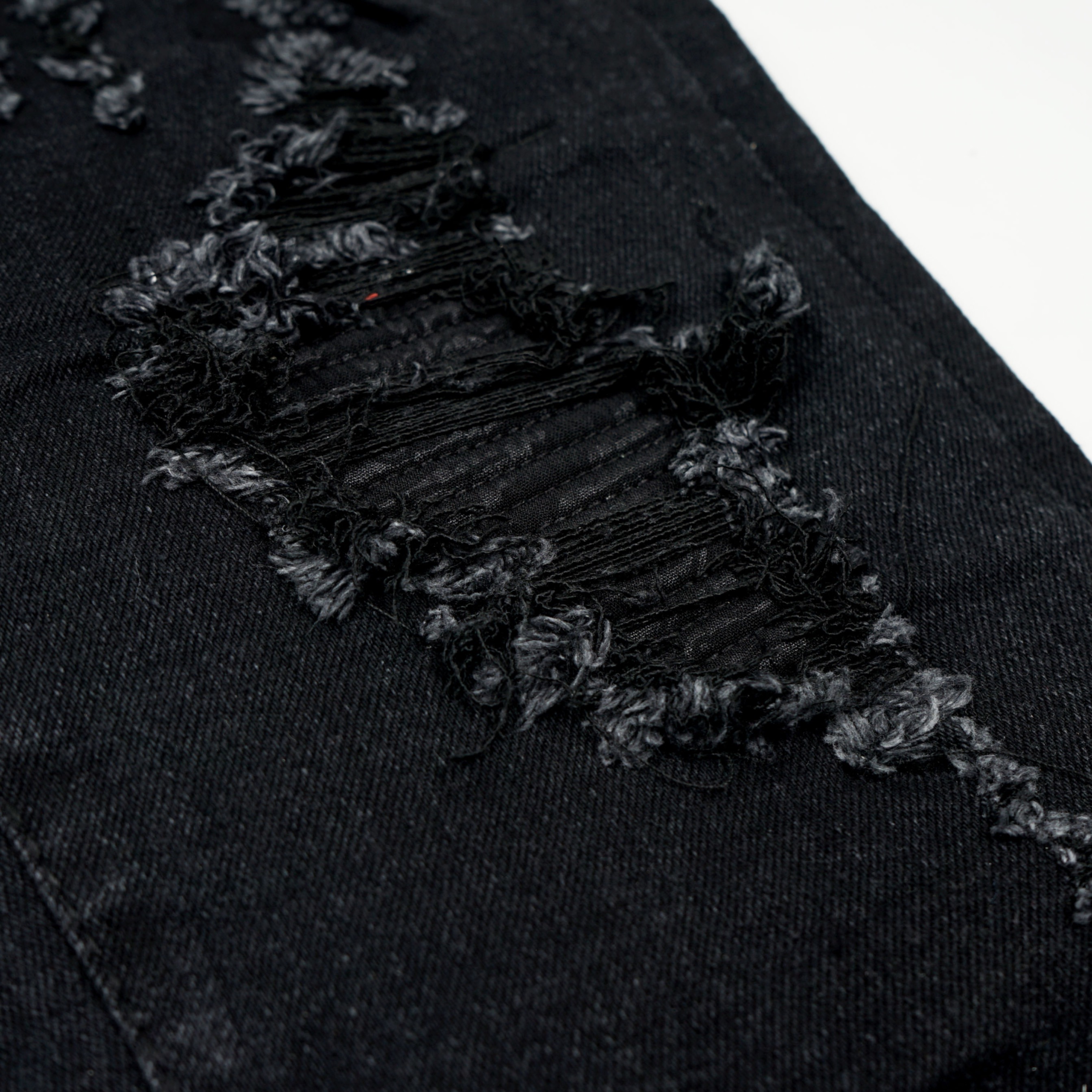 LUCIUS SHADOW RIOT RIPPED JEANS