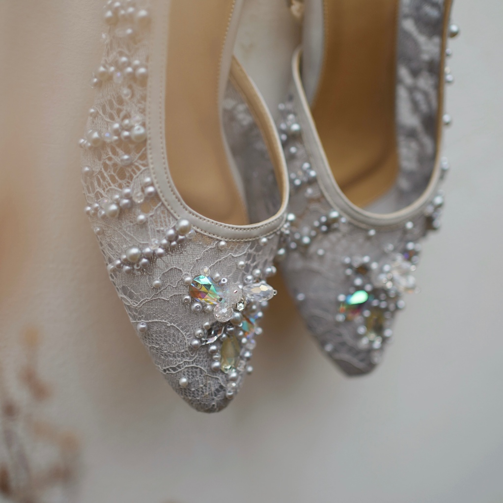Deu_Calantha Sepatu Pesta Wanita Wedding Shoes Berpayet Reffina Heels Blok 5 Cm Berbahan Brokat Insole Empuk