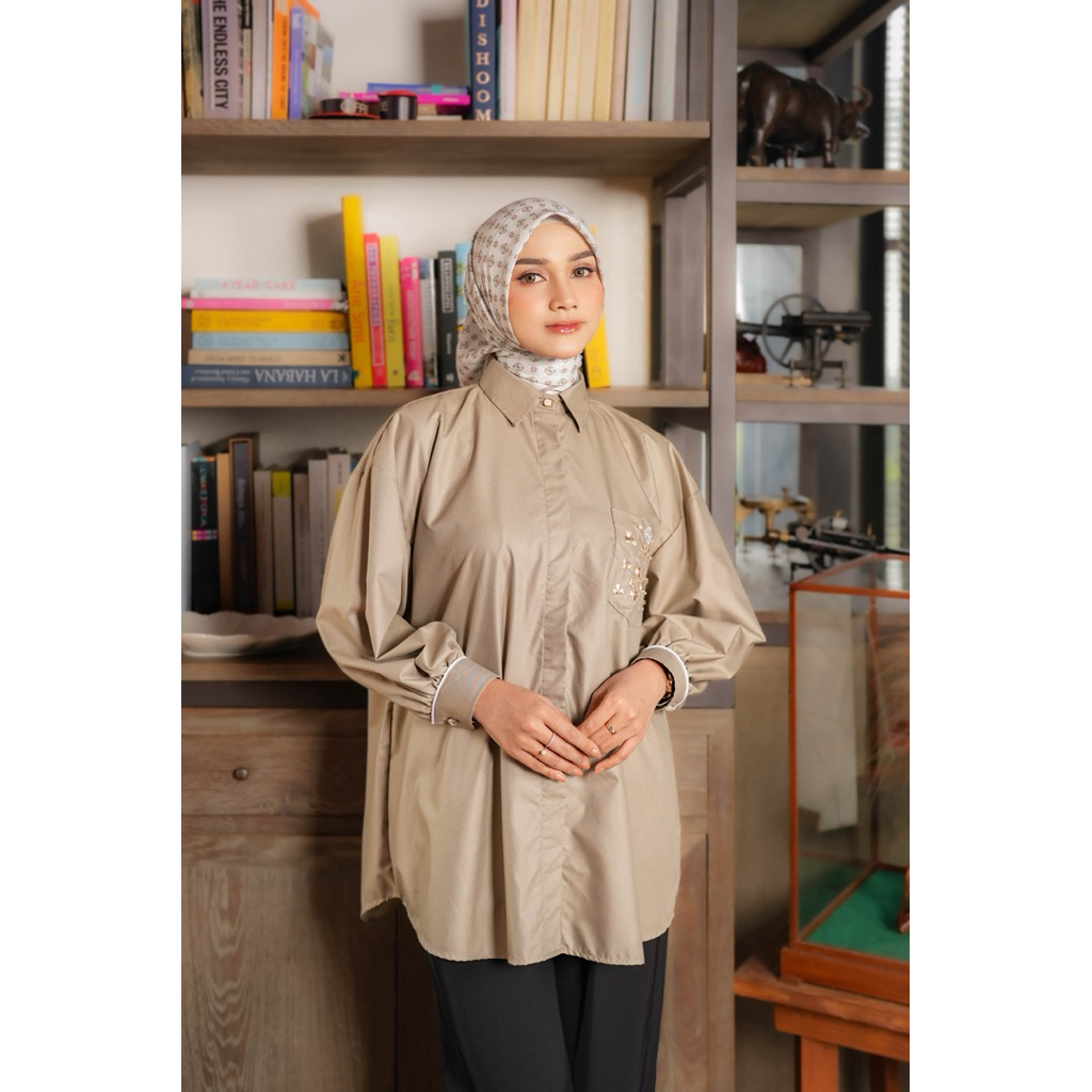 House of Syaira Padmasari Shirt Semanggi Series - Kemeja Wanita Kancing Katun Premium Bordir Payet Elegan