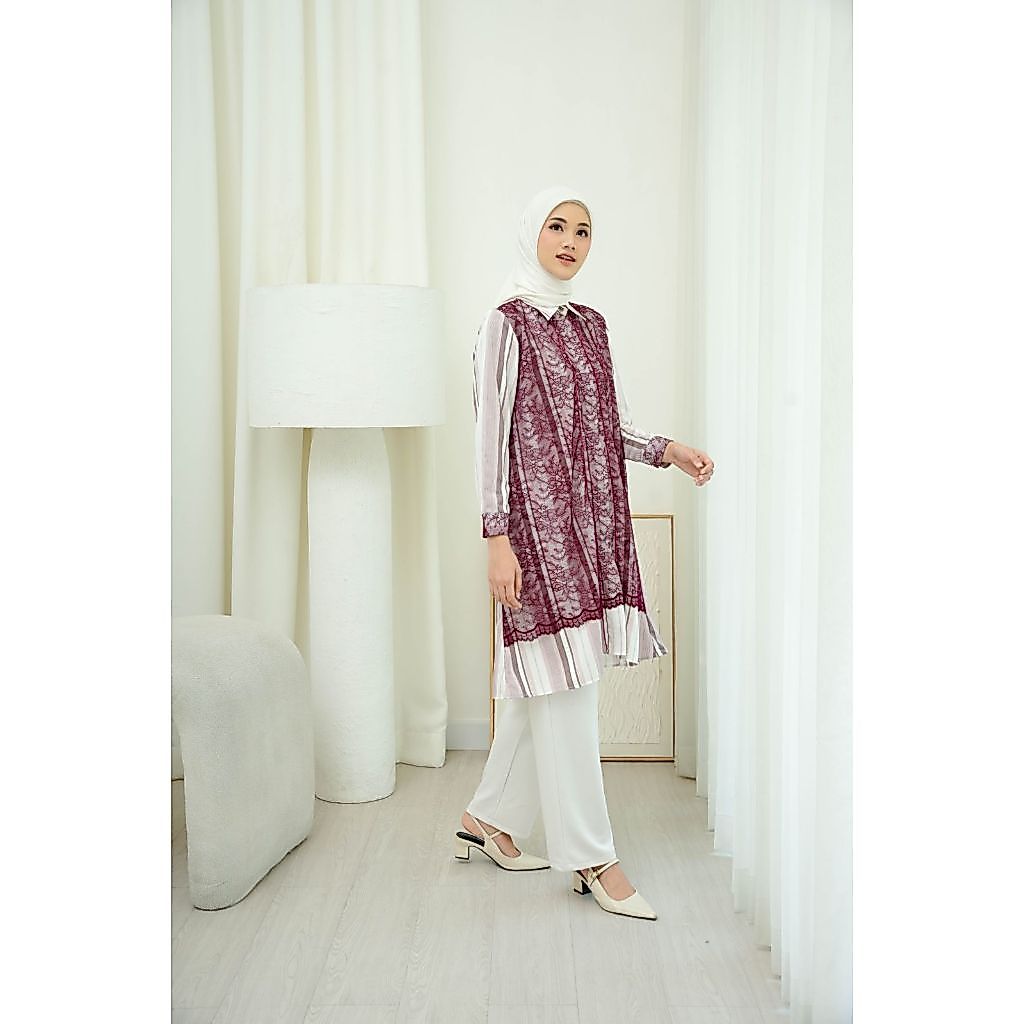 House of Syaira Chantilly & Stripes Scarlet Charm - Tunik Wanita Lace Premium Motif Stripe Elegan