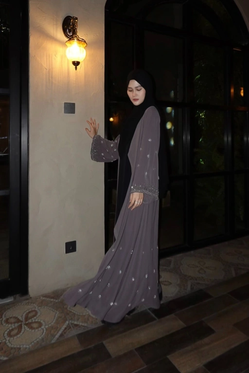 Image of Yara Abaya