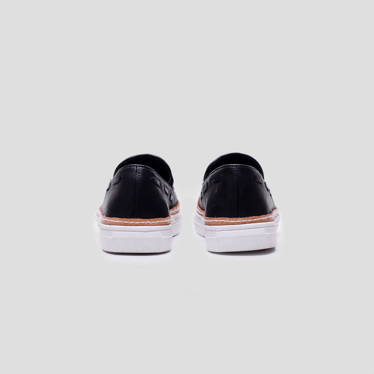Mono Slippers Black