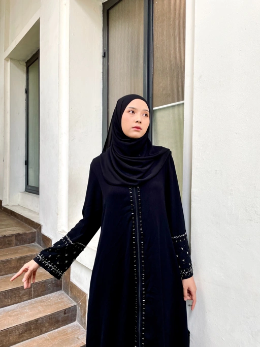 Image of Yumna Black Abaya by Midela Galeri Bahan Saudia Yoryu Mix Payet - Dress Arab