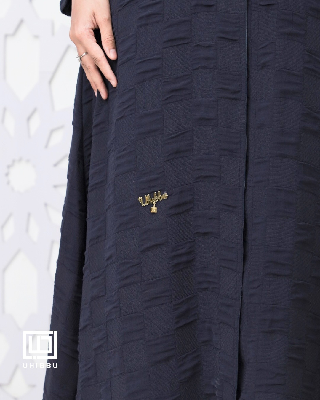UHIBBU Maysa Square Loose Texture Abaya