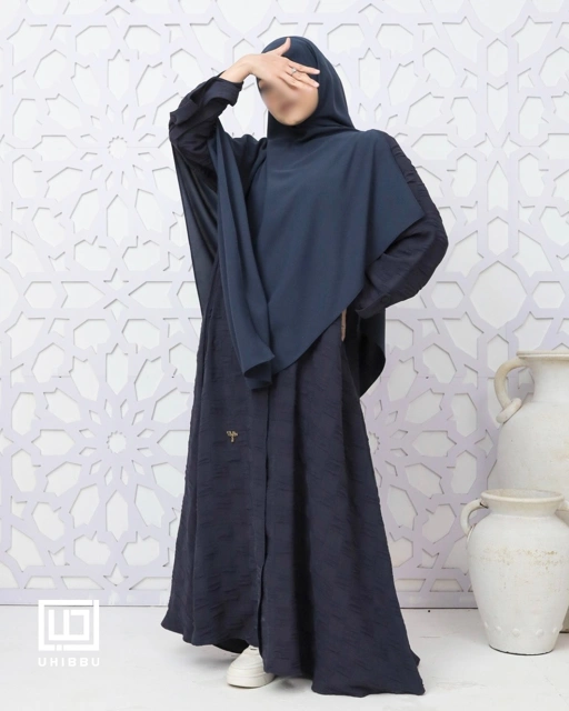 UHIBBU Maysa Square Loose Texture Abaya