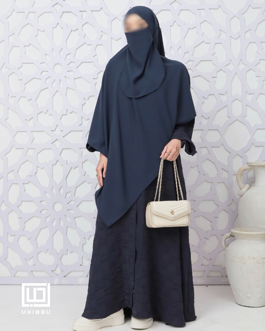 UHIBBU Maysa Square Loose Texture Abaya