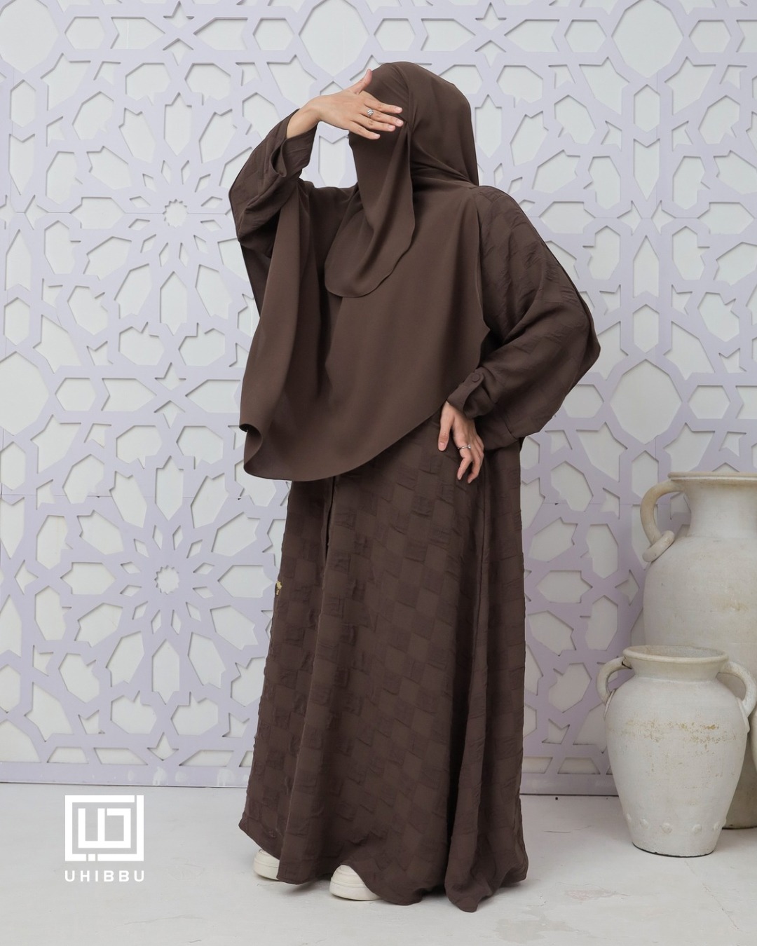 UHIBBU Maysa Square Loose Texture Abaya