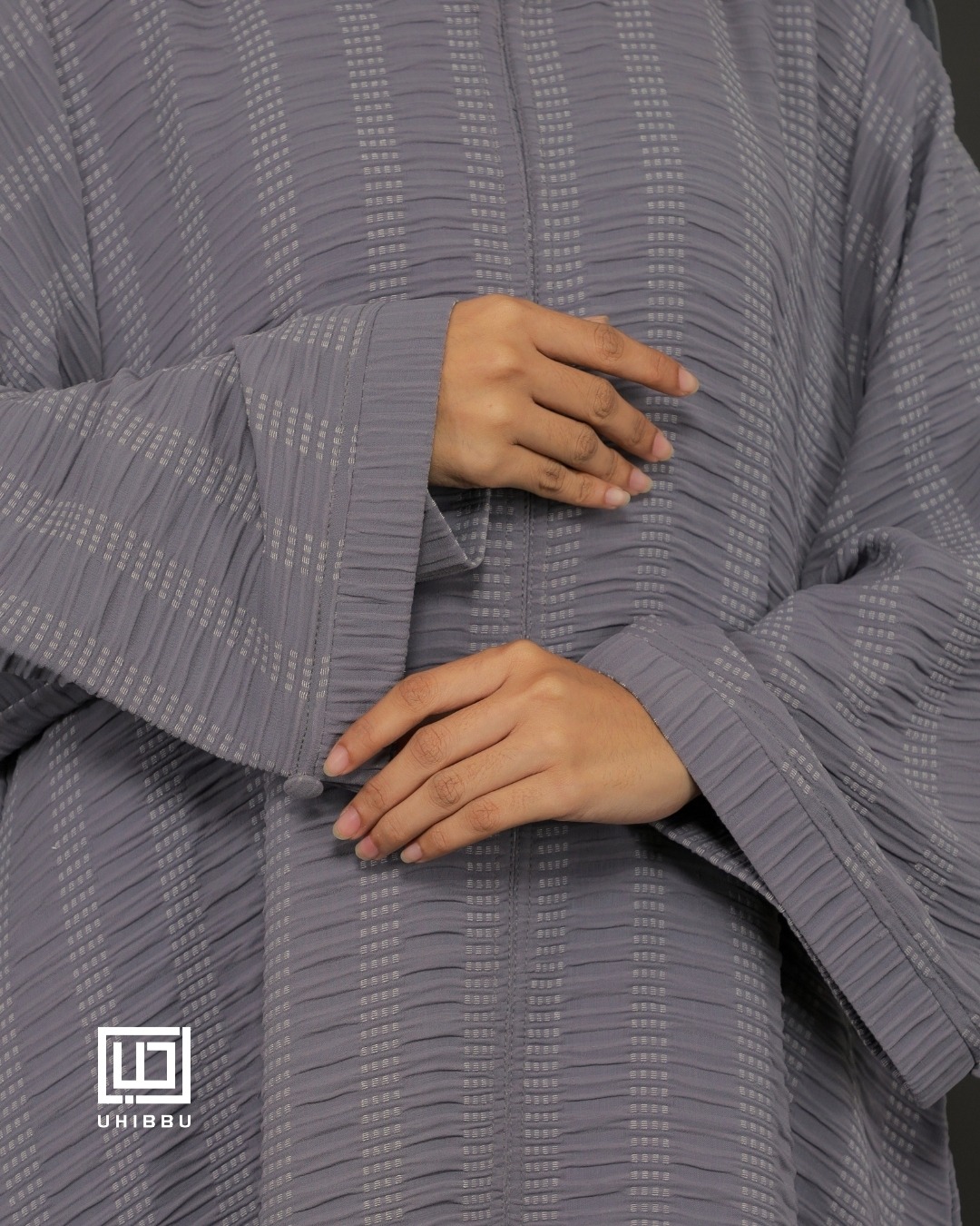 UHIBBU QIRA Loose Texture Abaya